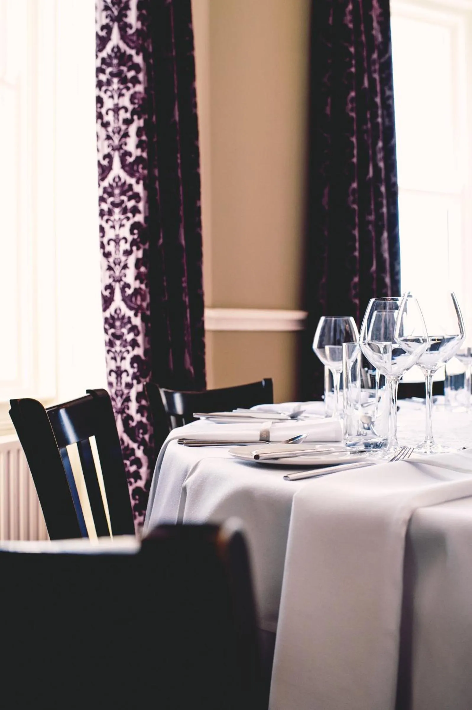 Restaurant/places to eat in Causeway Hotel