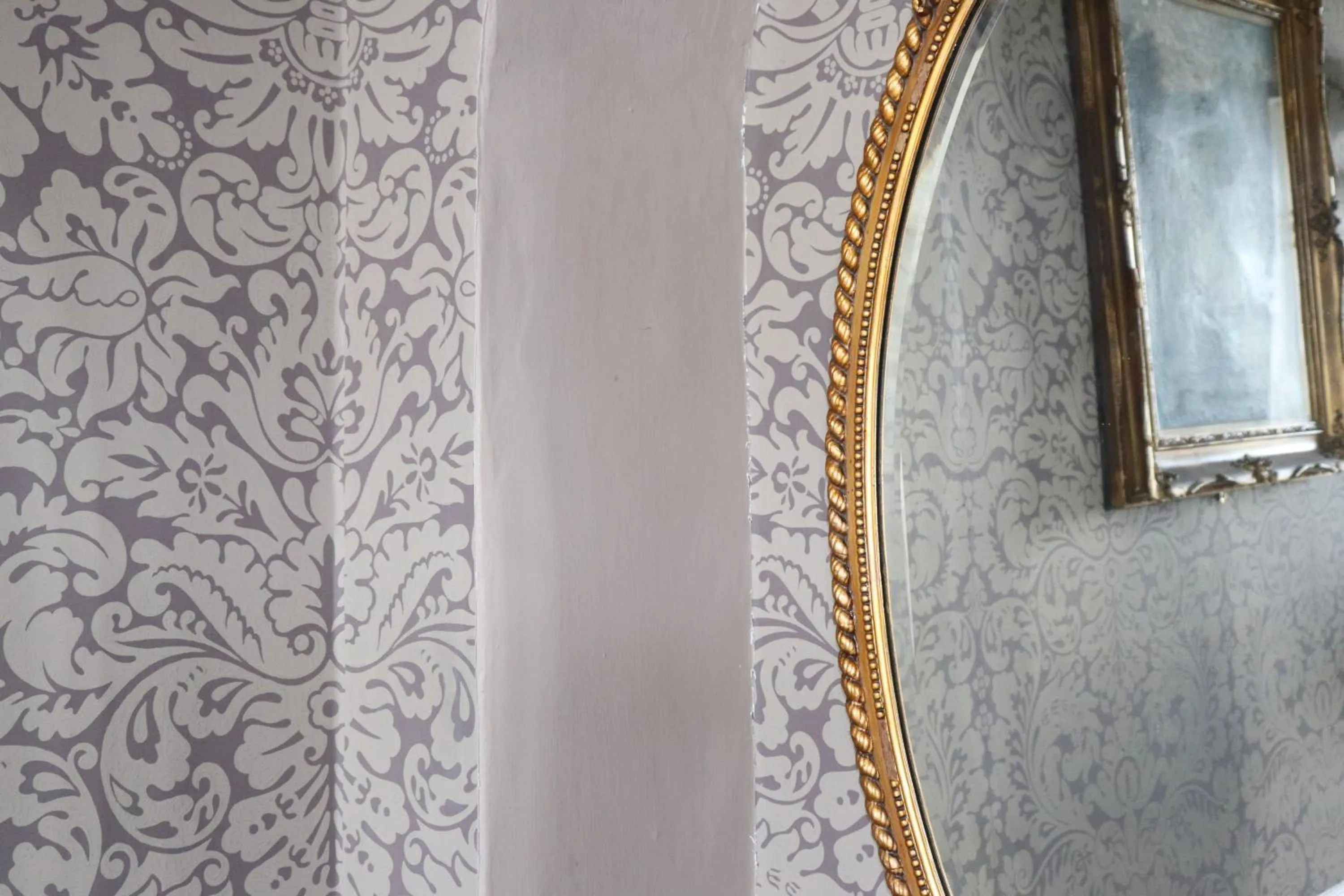 Decorative detail in Causeway Hotel