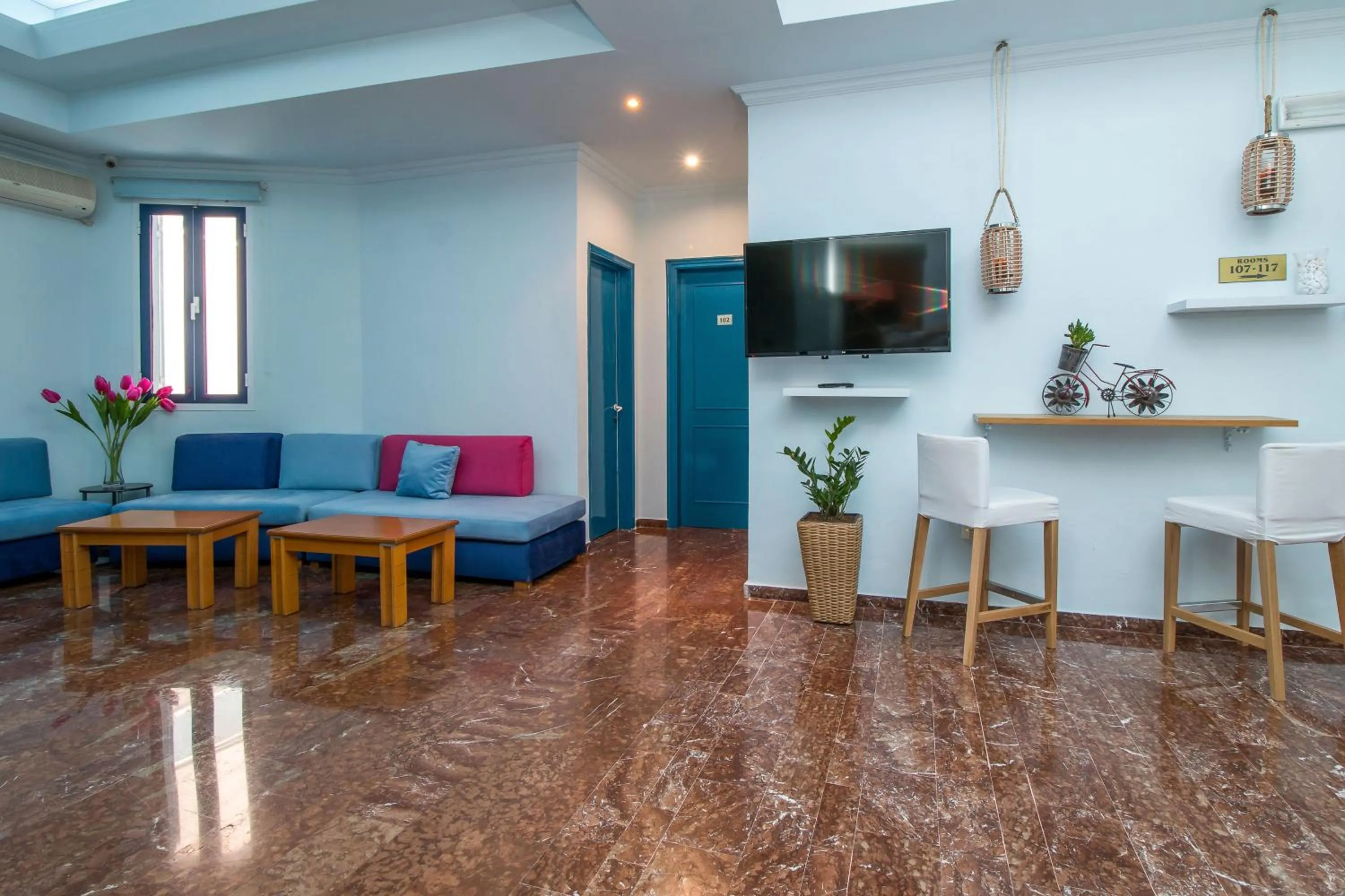 Lobby or reception in Kahlua Hotel Apartments
