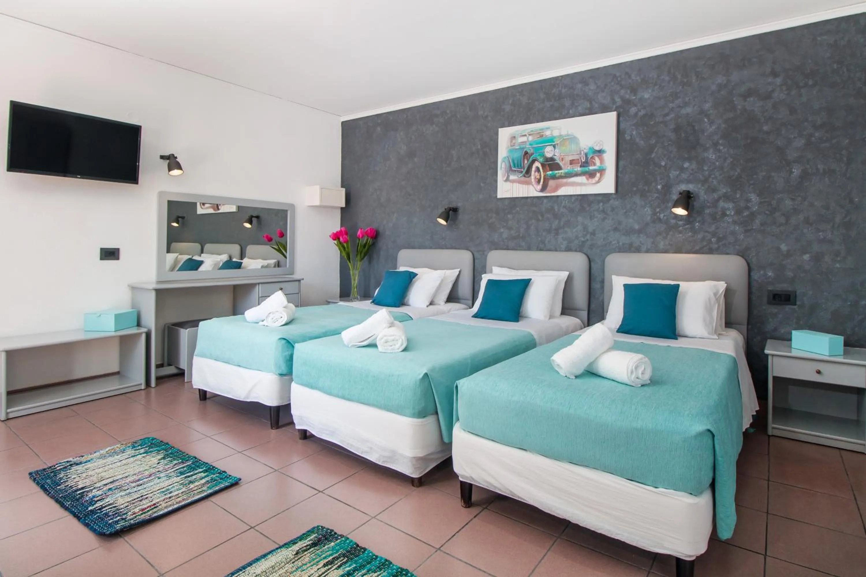 TV and multimedia, Bed in Kahlua Hotel Apartments