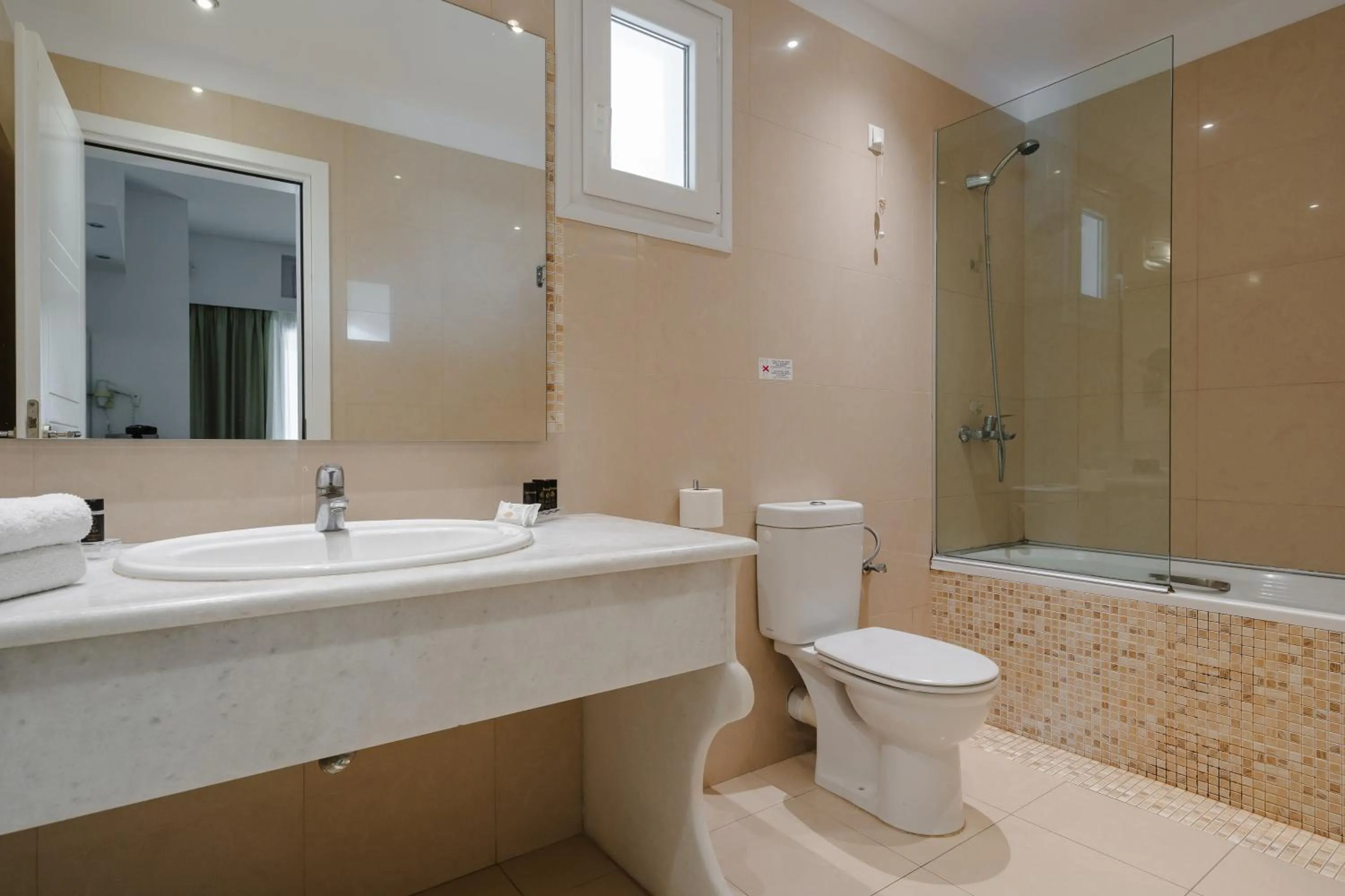 Shower in Mitos Suites