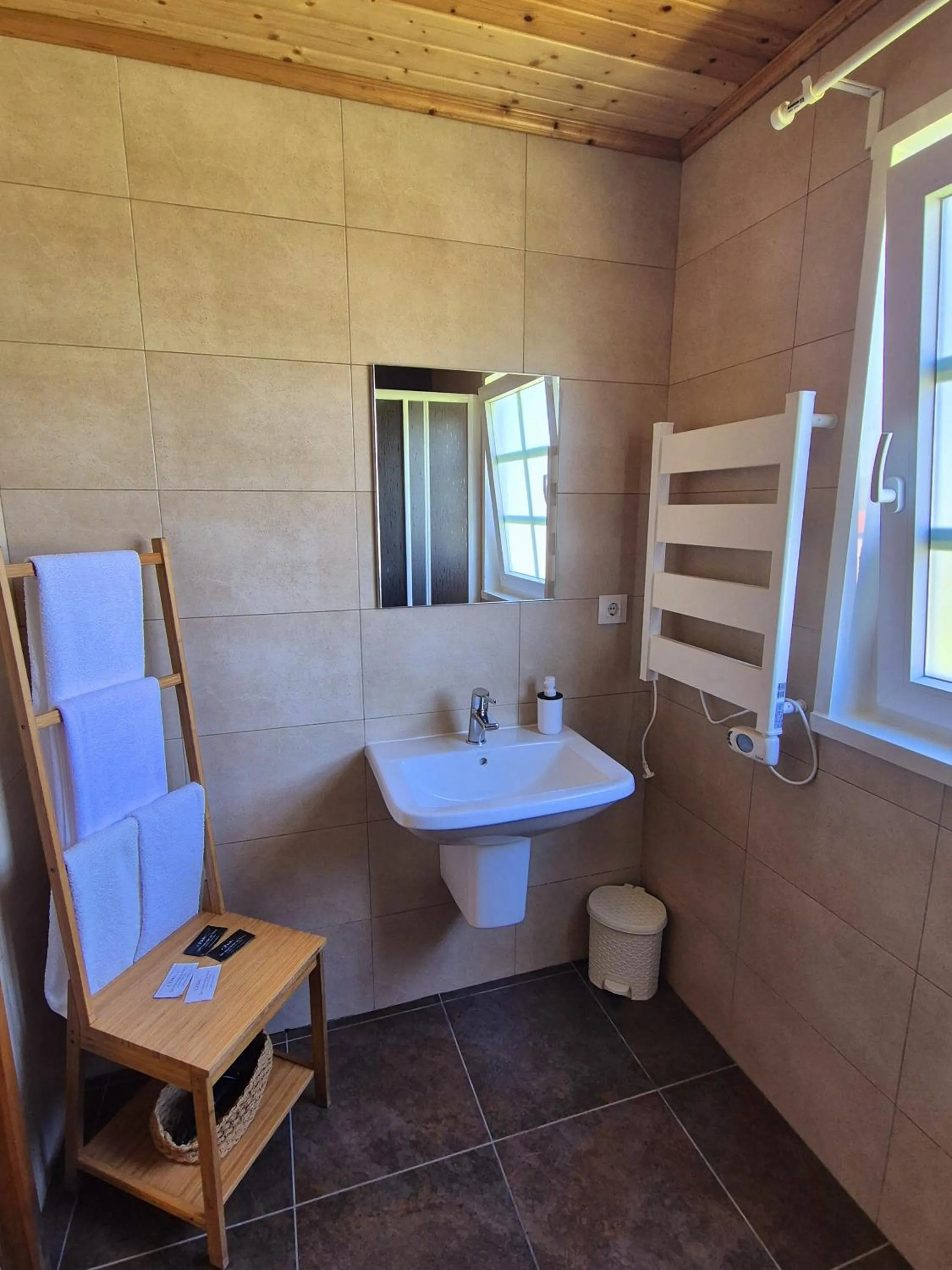 Double Room with Private Bathroom in Albergue Rectoral San Mamede da Pena EXCLUSIVE FOR PILGRIMS