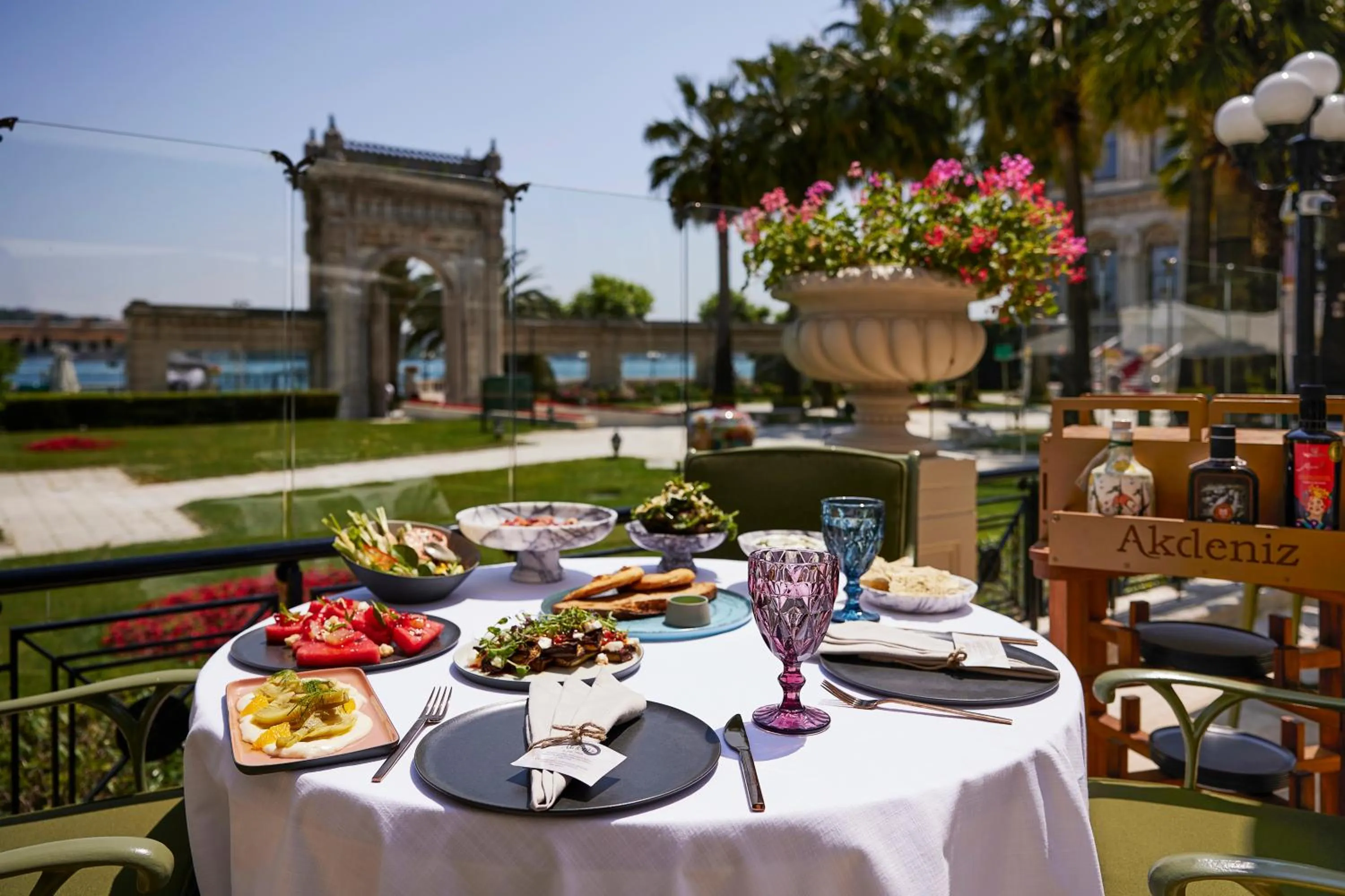Restaurant/places to eat in Çırağan Palace Kempinski Istanbul