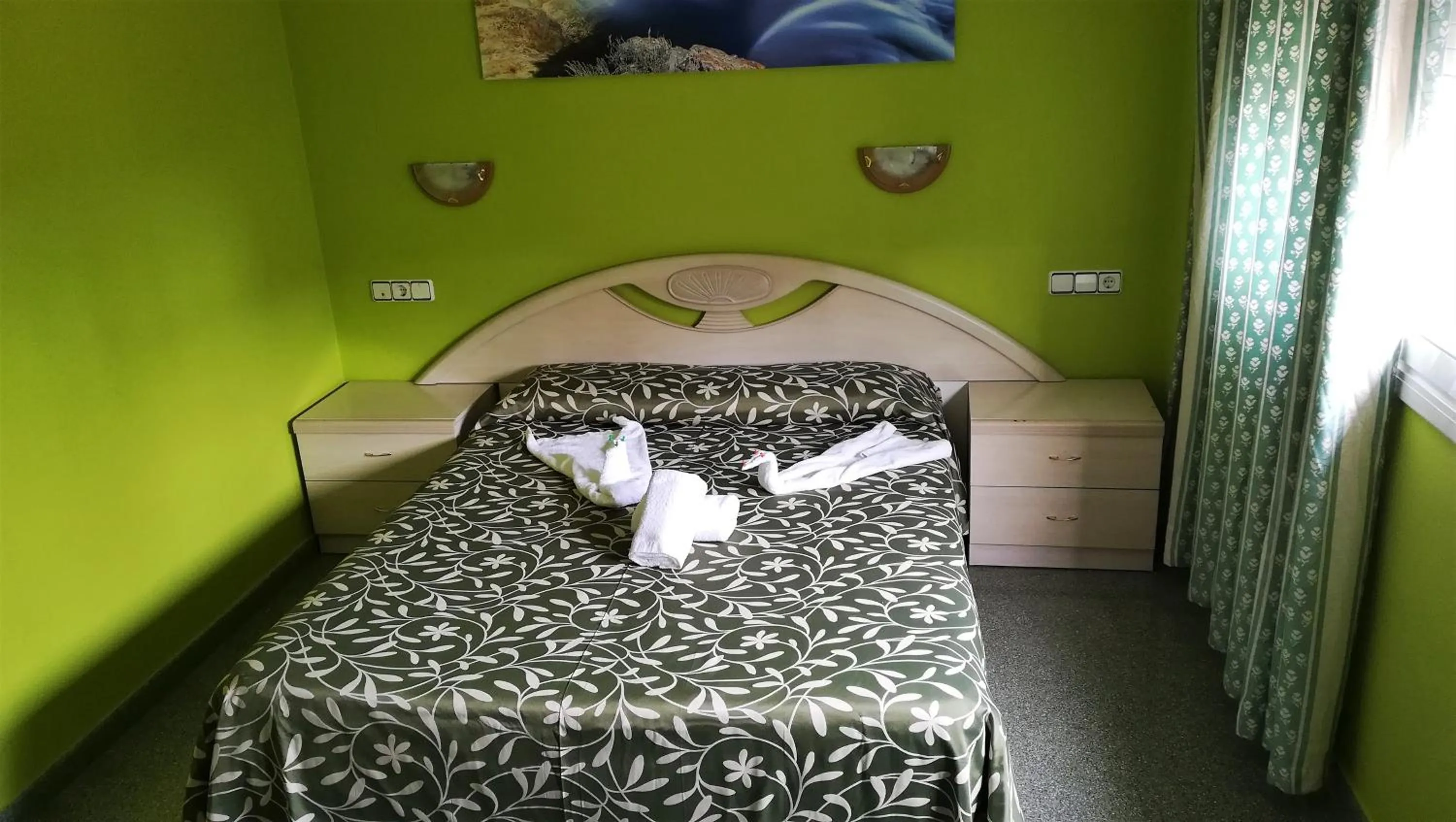 Bed in Hotel Don Pelayo