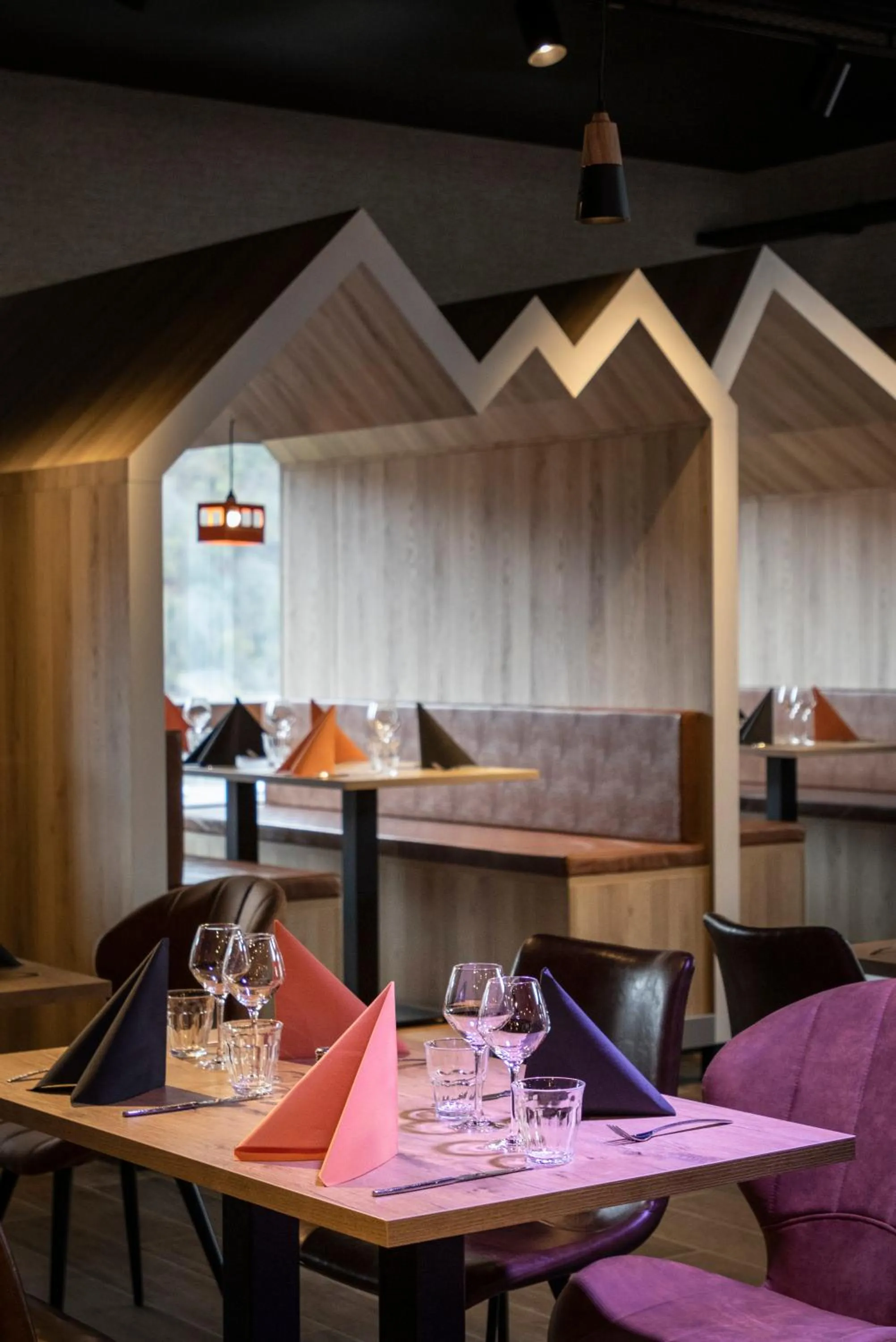 Restaurant/places to eat in Hotel Base Camp Lodge - Bourg Saint Maurice