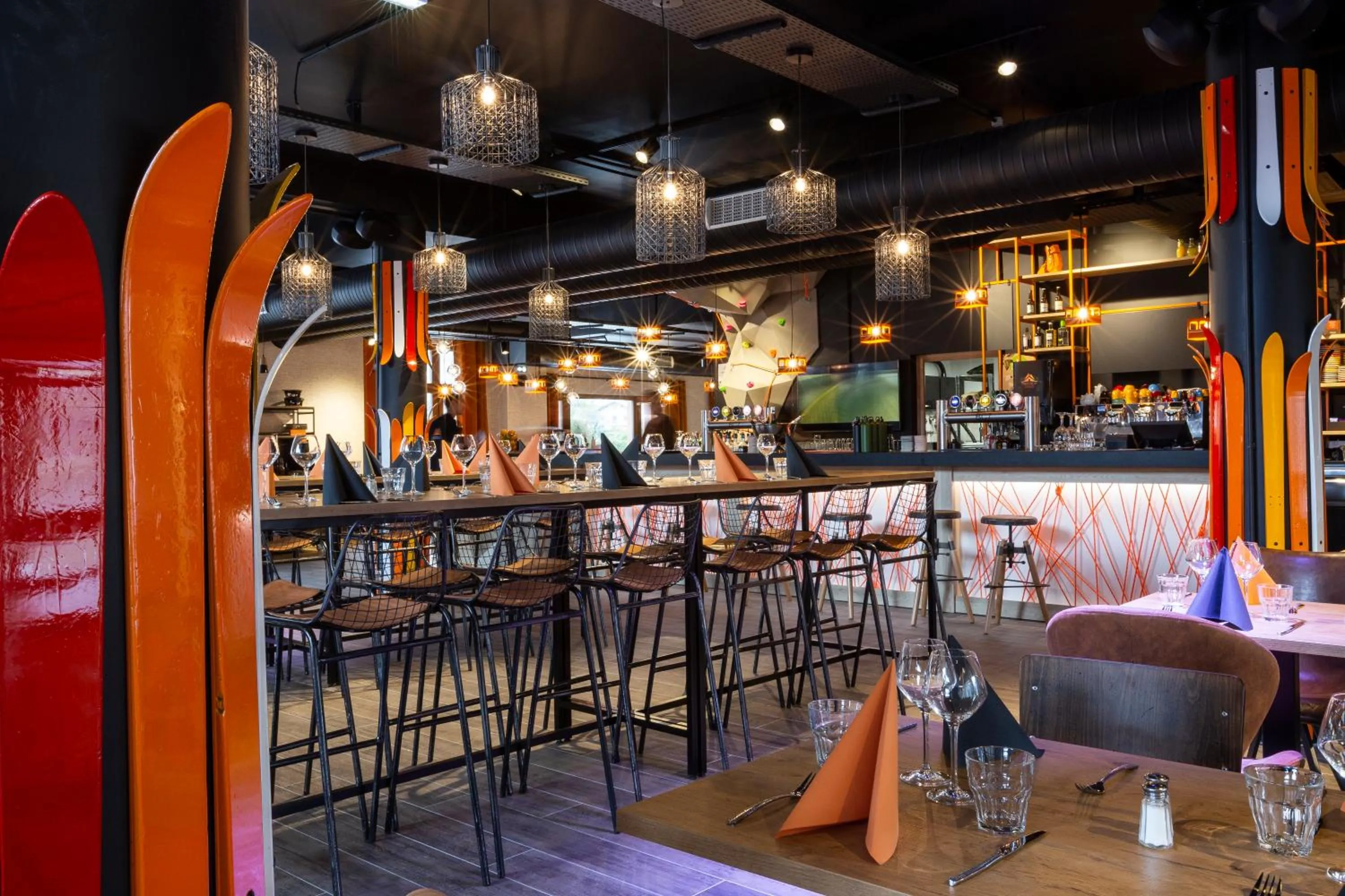 Restaurant/places to eat in Hotel Base Camp Lodge - Bourg Saint Maurice