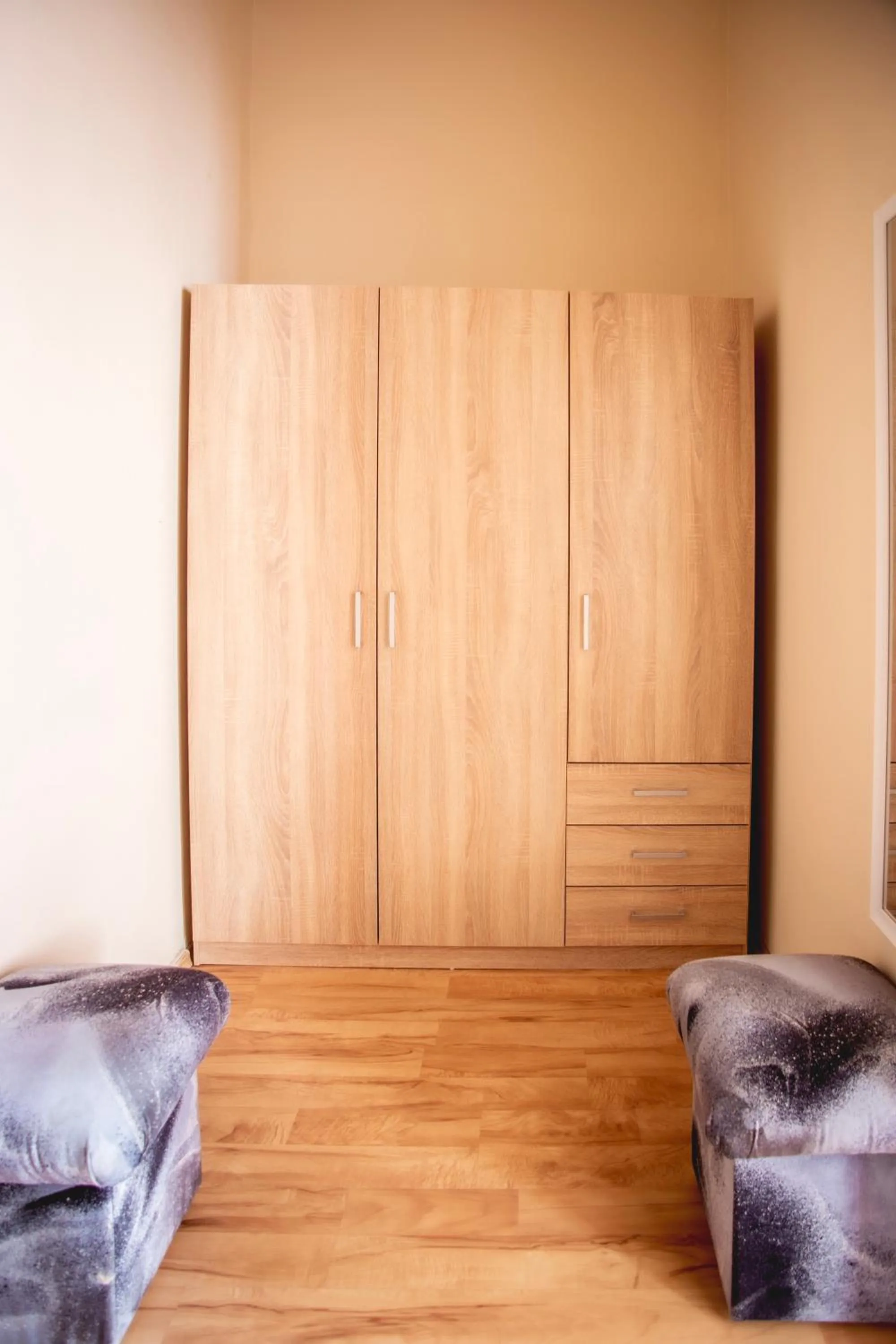 wardrobe in Hotel Kapos