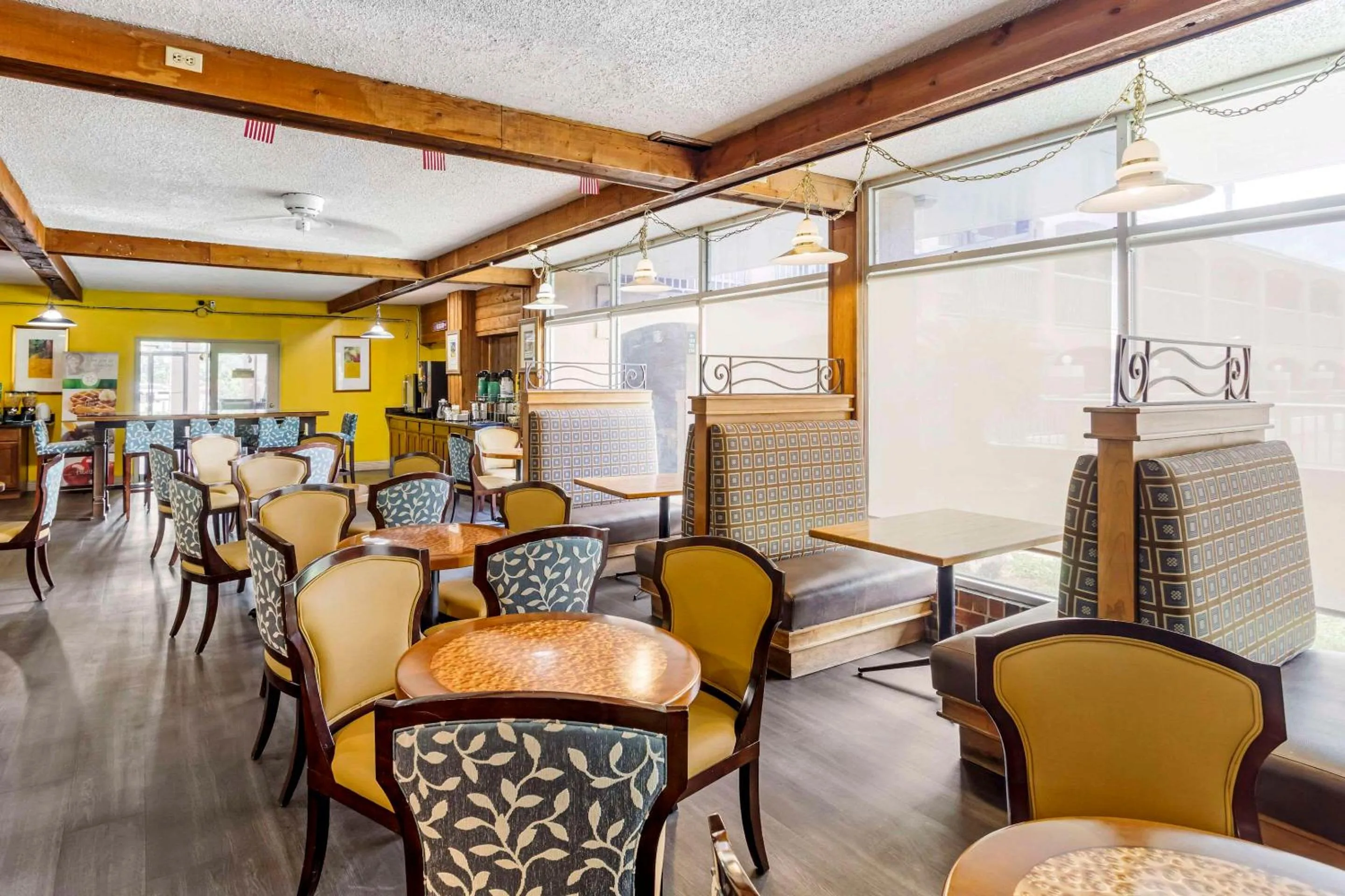 Breakfast in Quality Inn Alachua - Gainesville Area