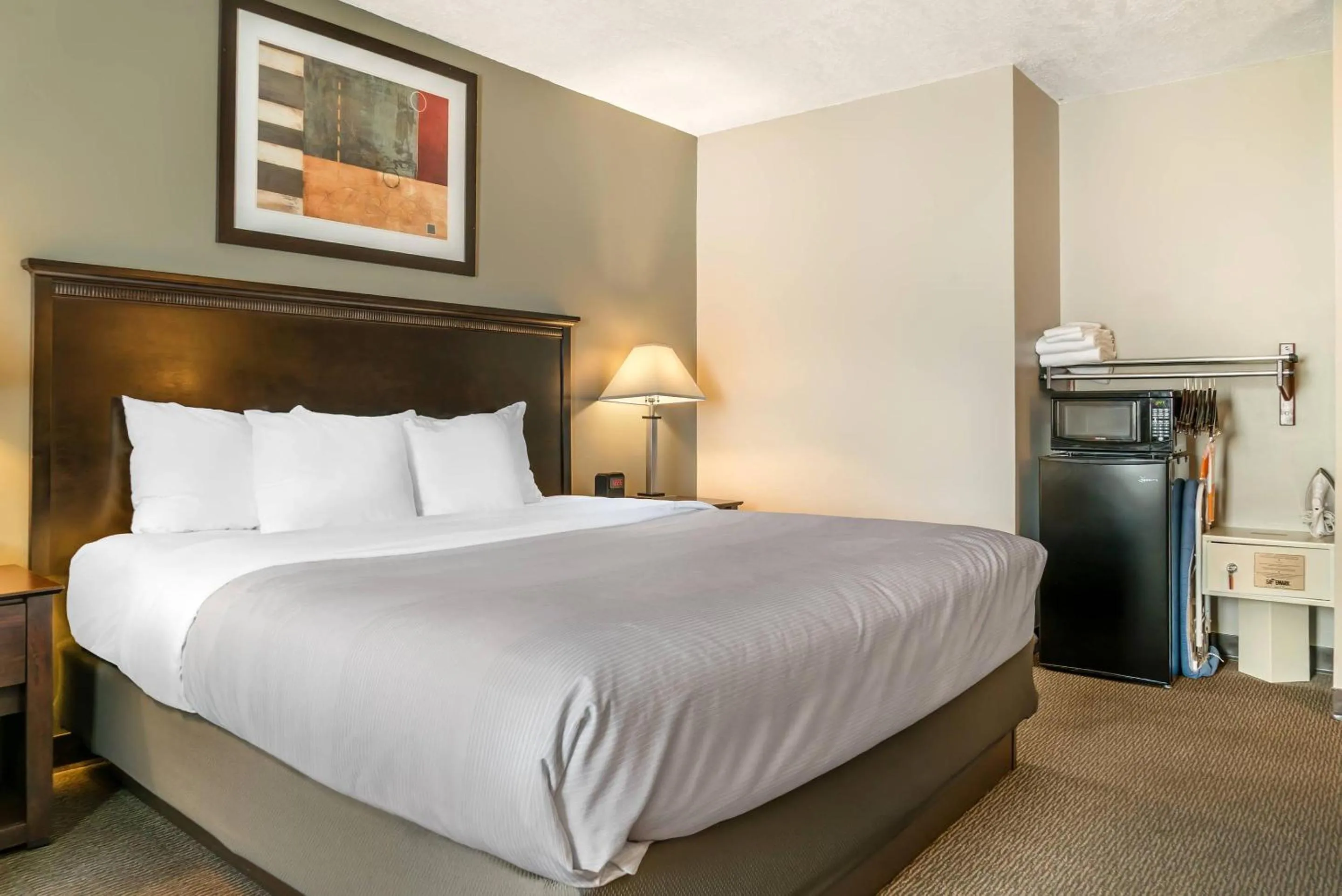 Bedroom, Bed in Quality Inn & Suites Next to the Casino