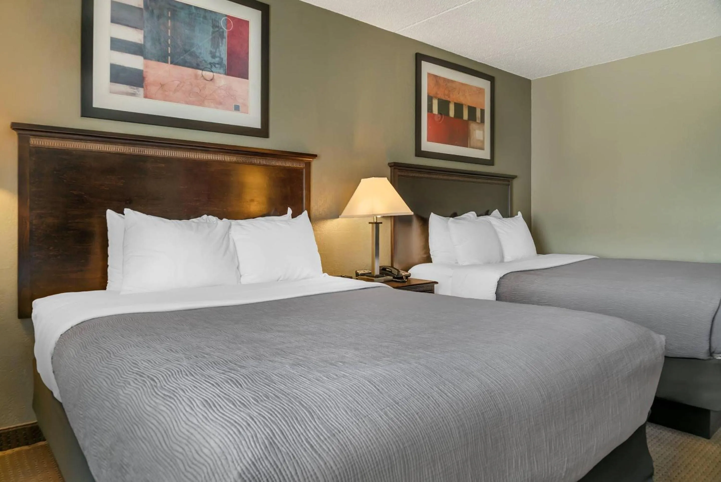 Bedroom, Bed in Quality Inn & Suites Next to the Casino