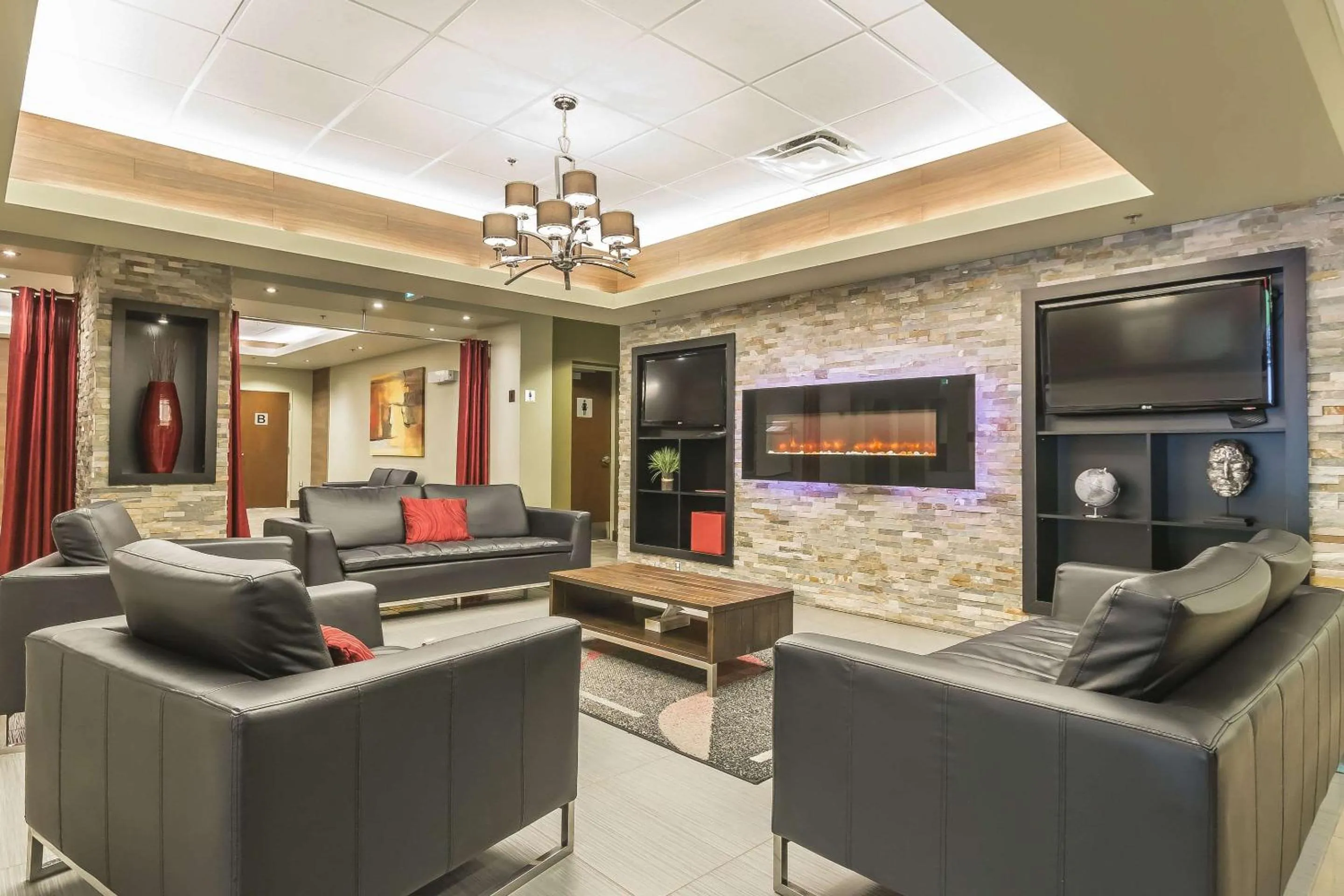 Lobby or reception in Quality Hotel & Conference Centre