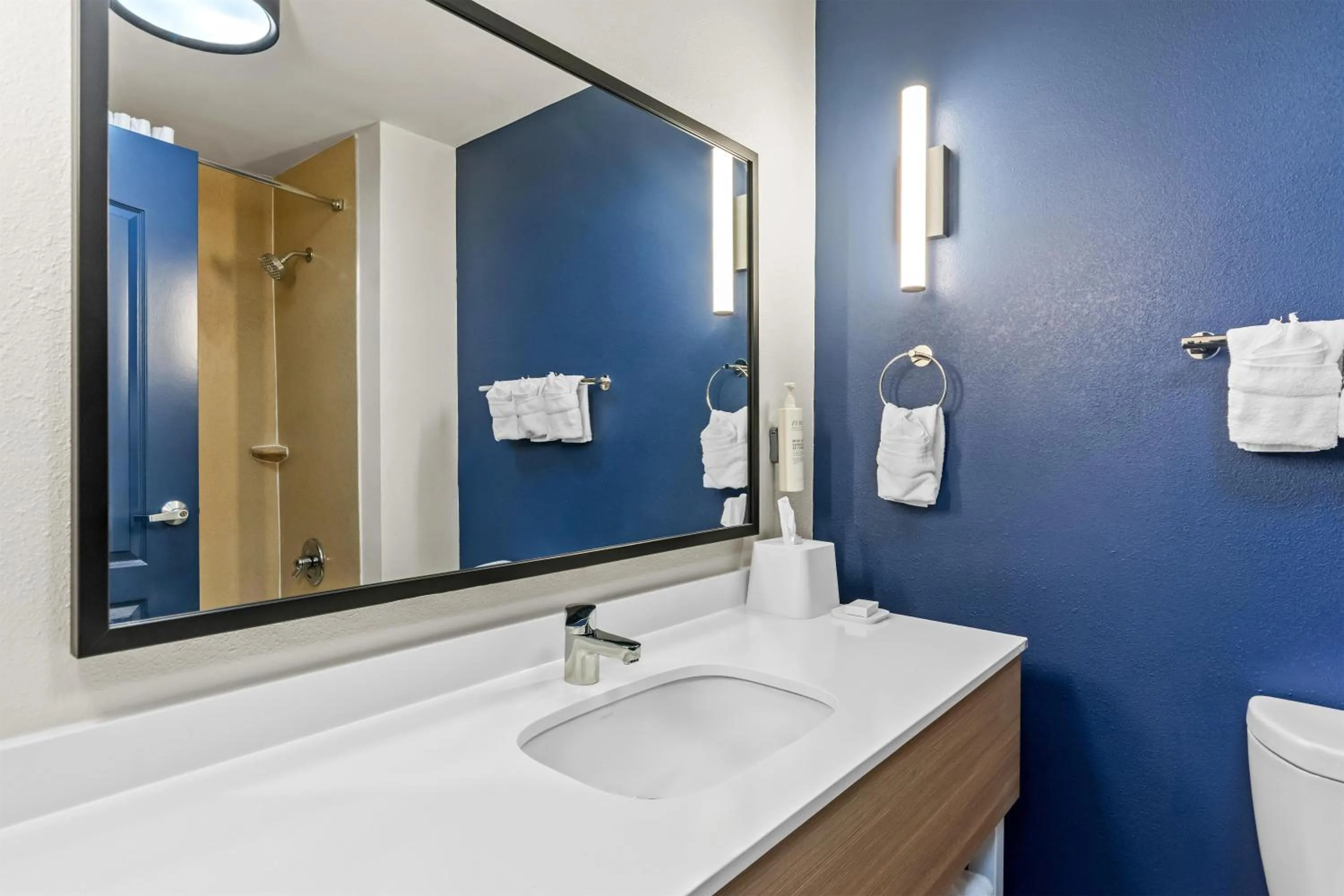 Bathroom in Spark by Hilton Cincinnati Fairfield