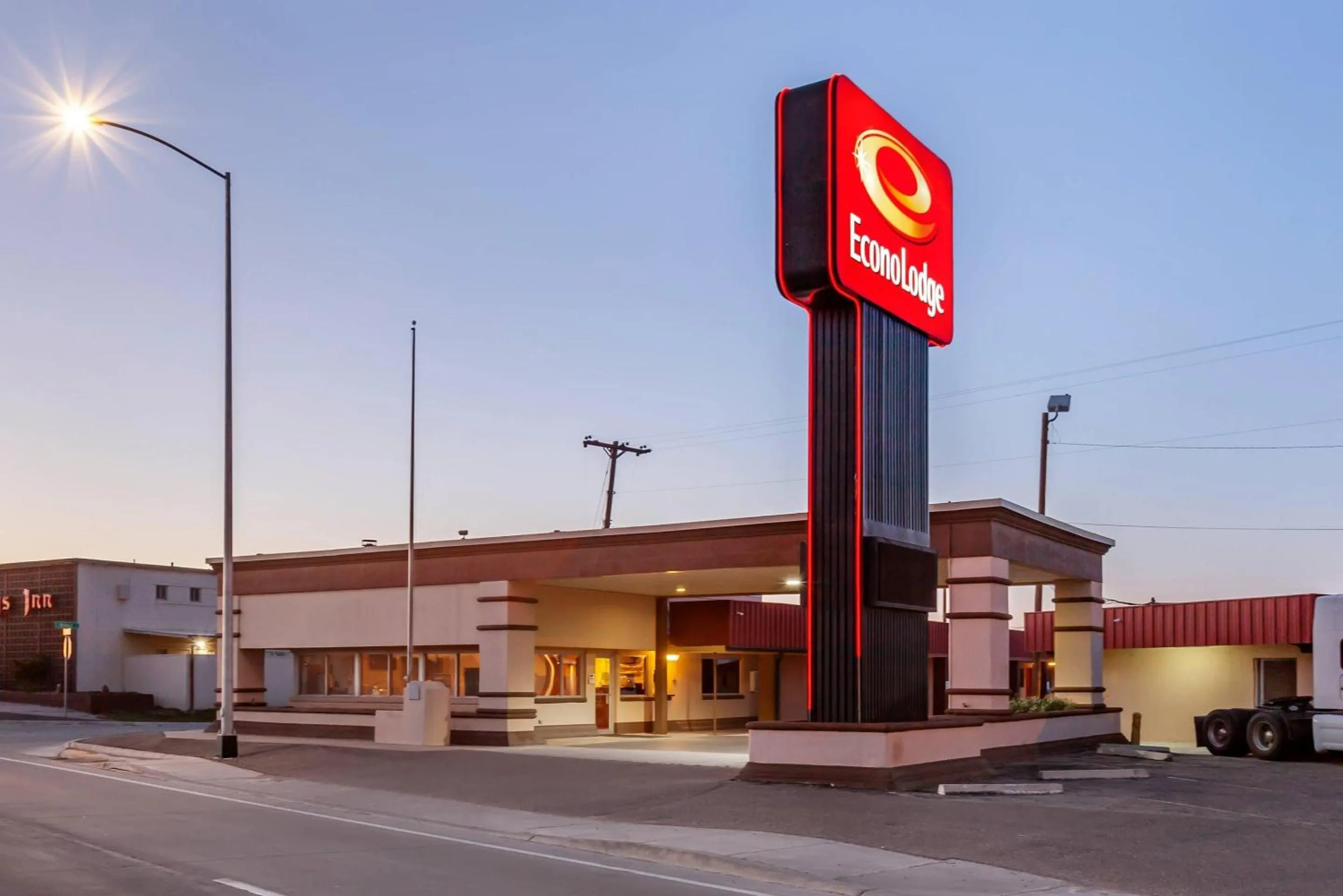 Property building in Econo Lodge Clovis