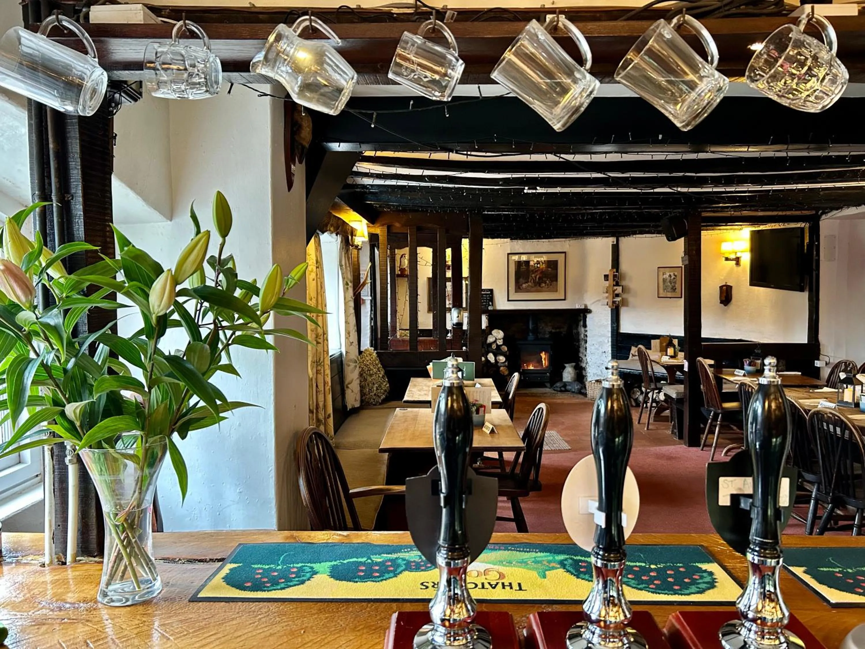 Restaurant/places to eat in The Royal Oak Inn