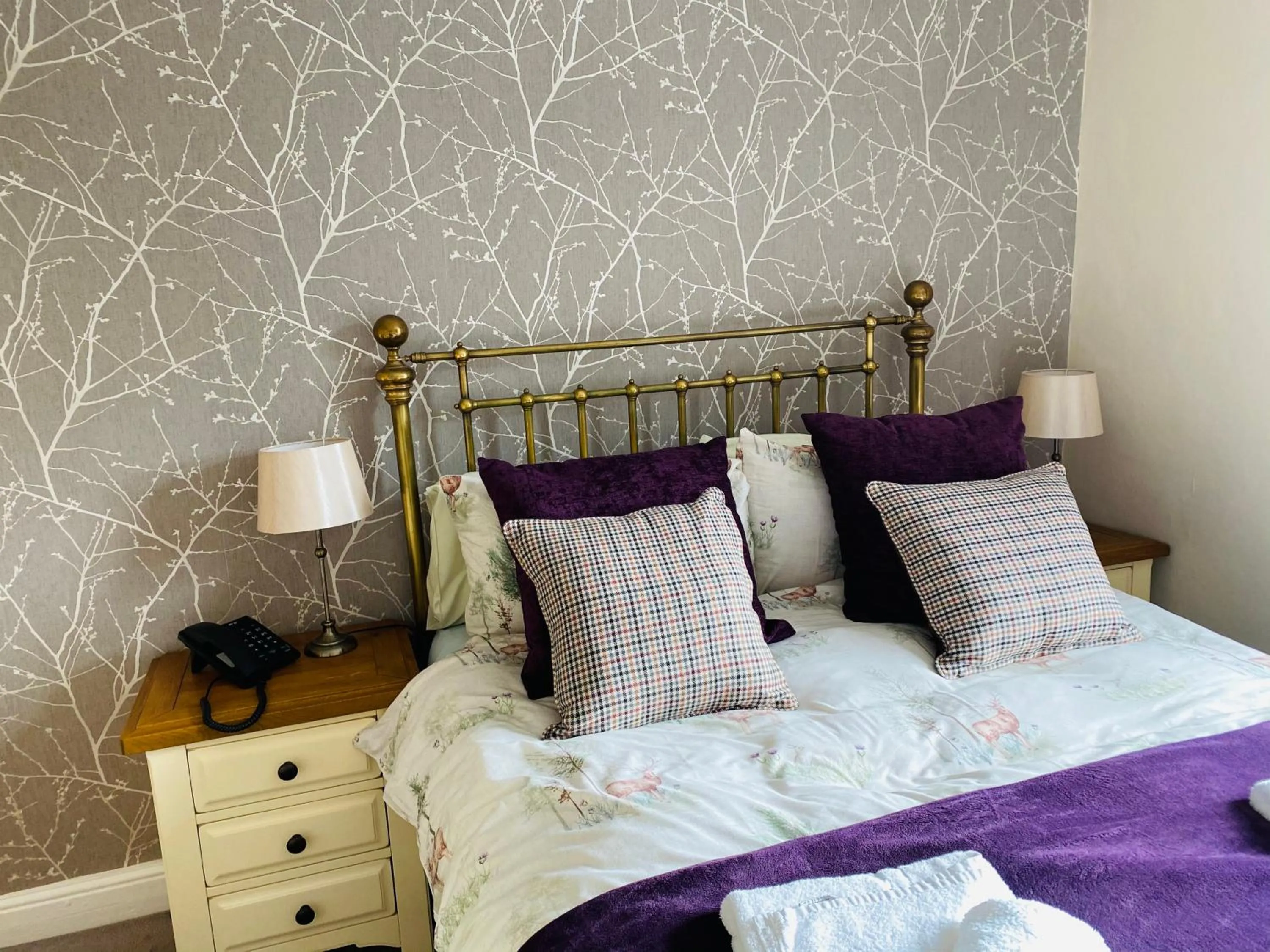 Bed in The Royal Oak Inn