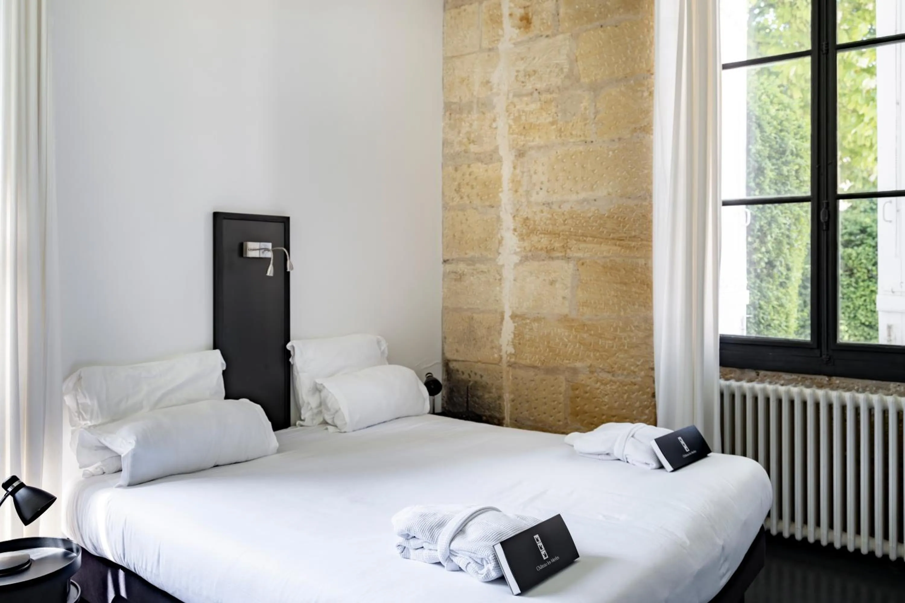 Bed in Château Les Merles et ses Villas