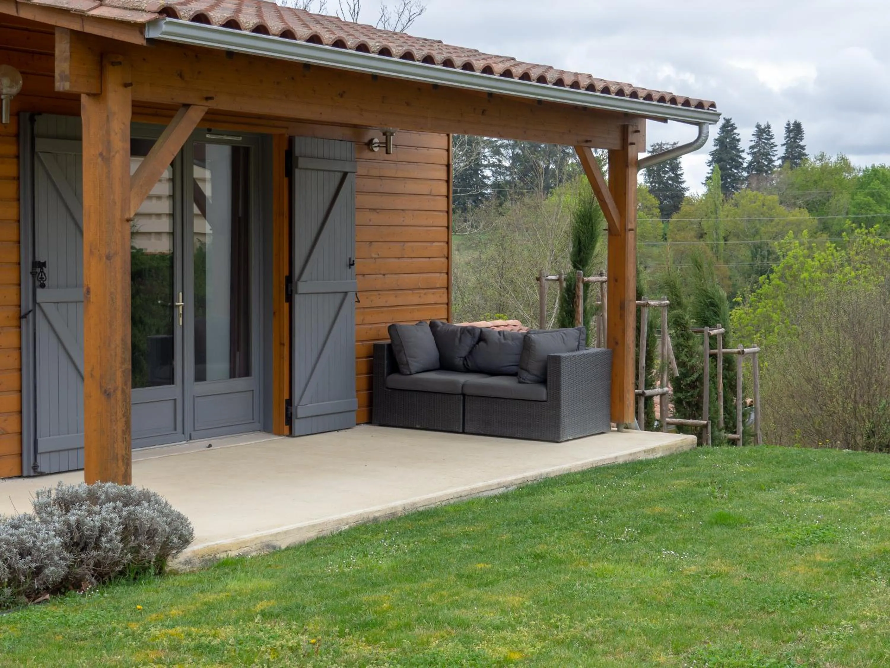 Patio in Château Les Merles et ses Villas