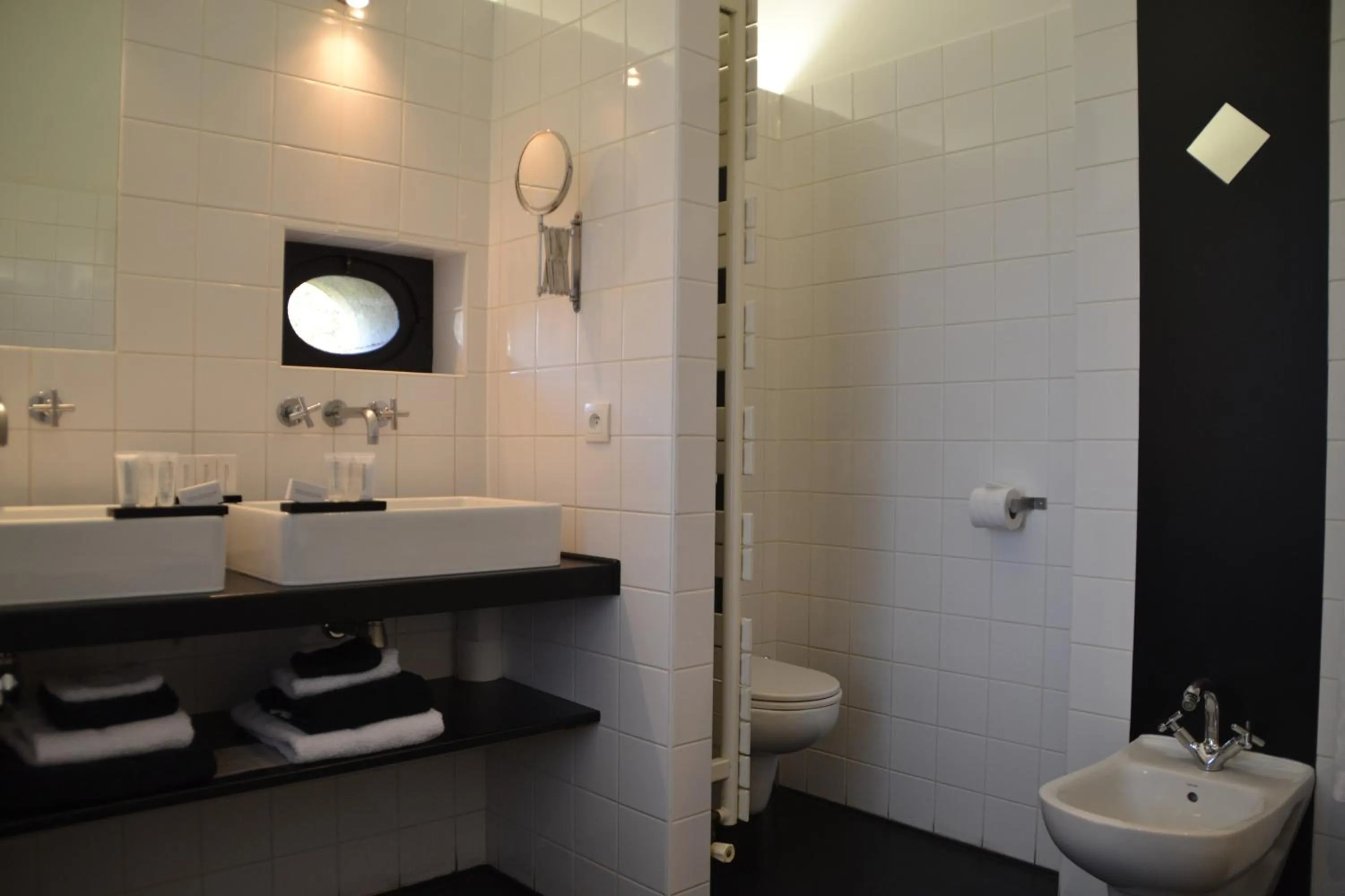 Bathroom in Château Les Merles et ses Villas