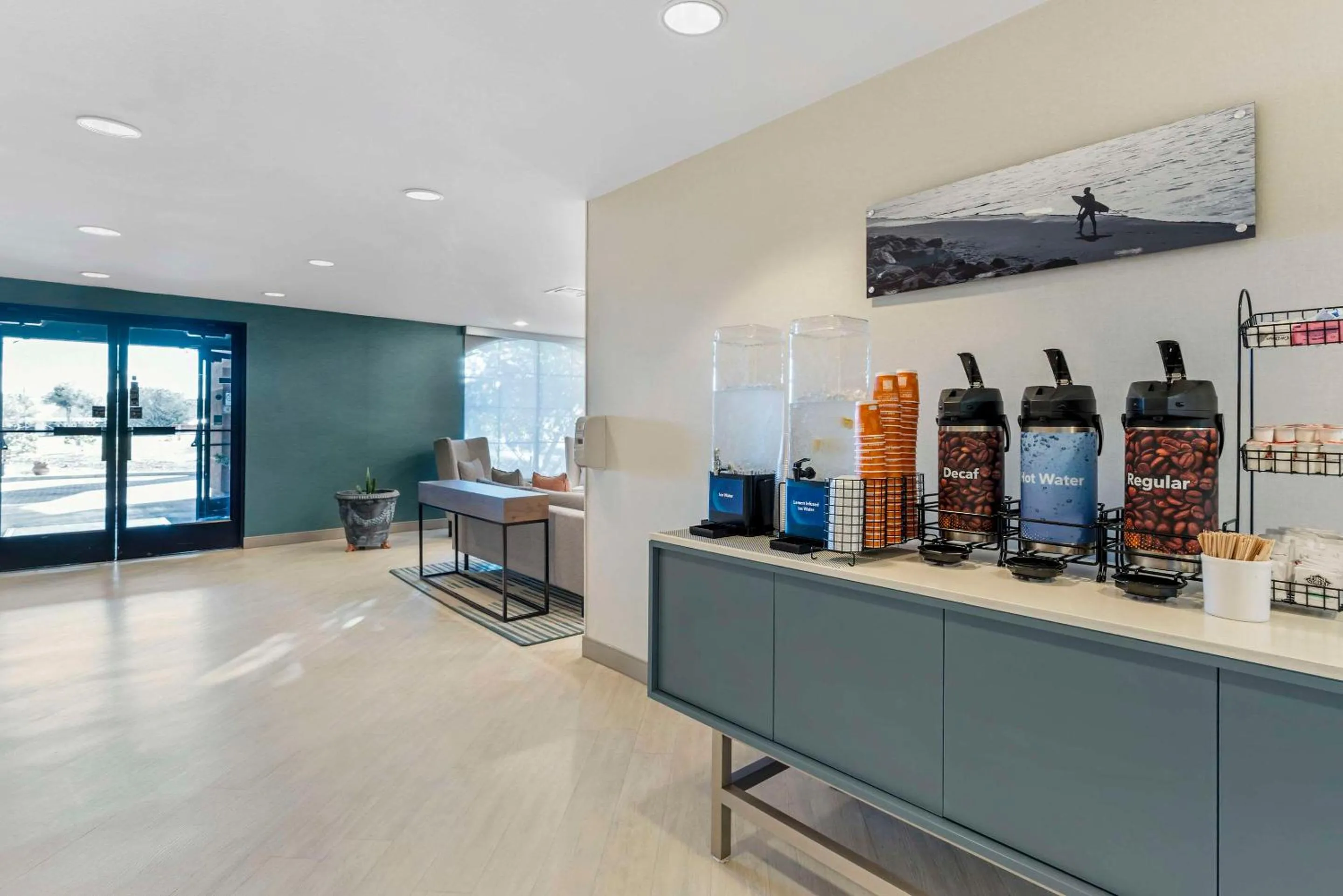 Lobby or reception in Comfort Inn Marina on the Monterey Bay