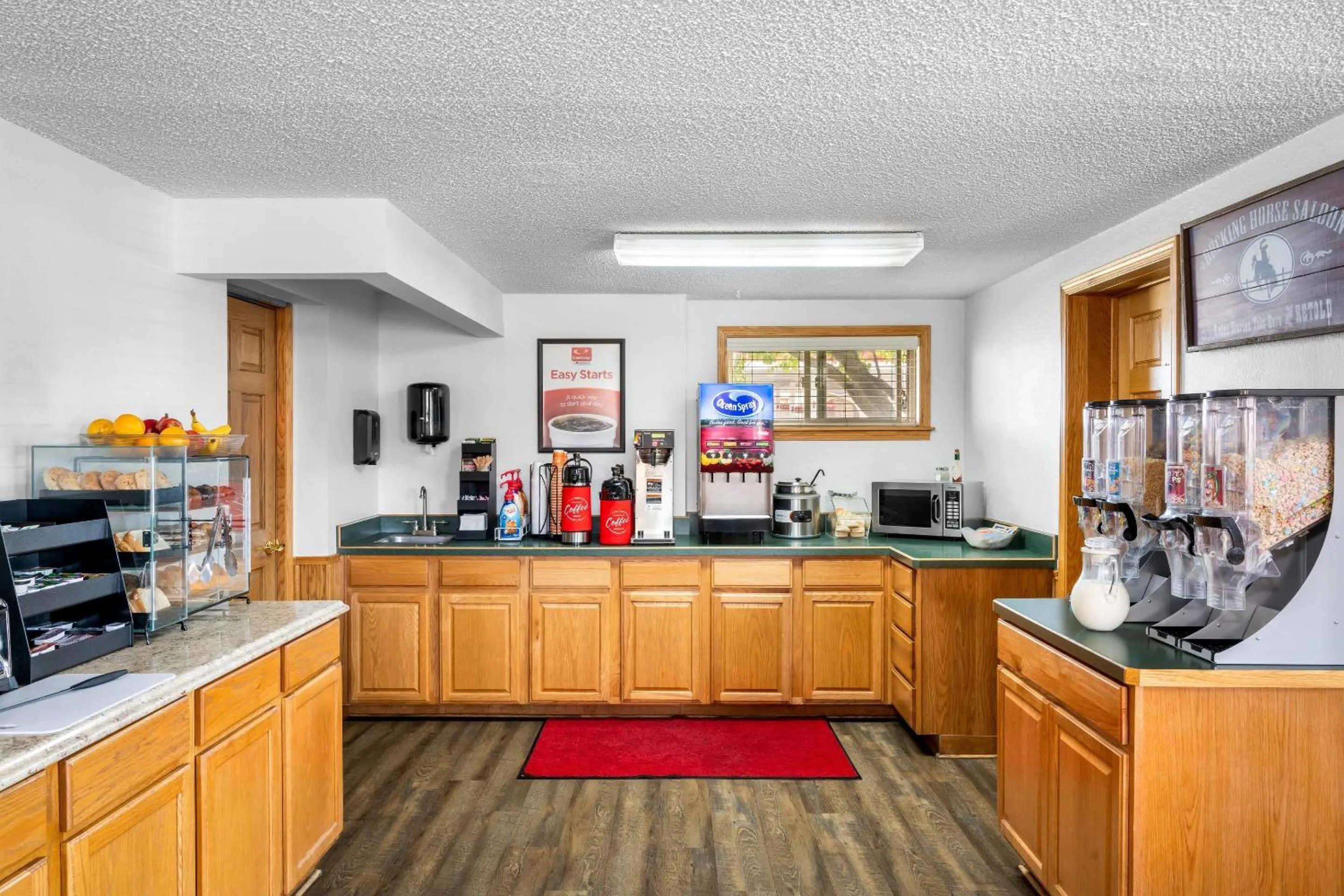 Breakfast in Econo Lodge Miles City I-94