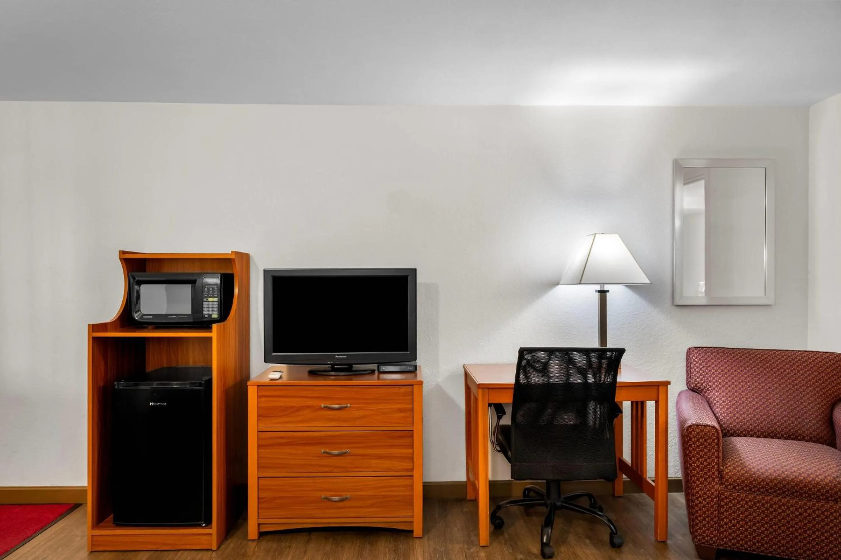 Bedroom in Econo Lodge Miles City I-94