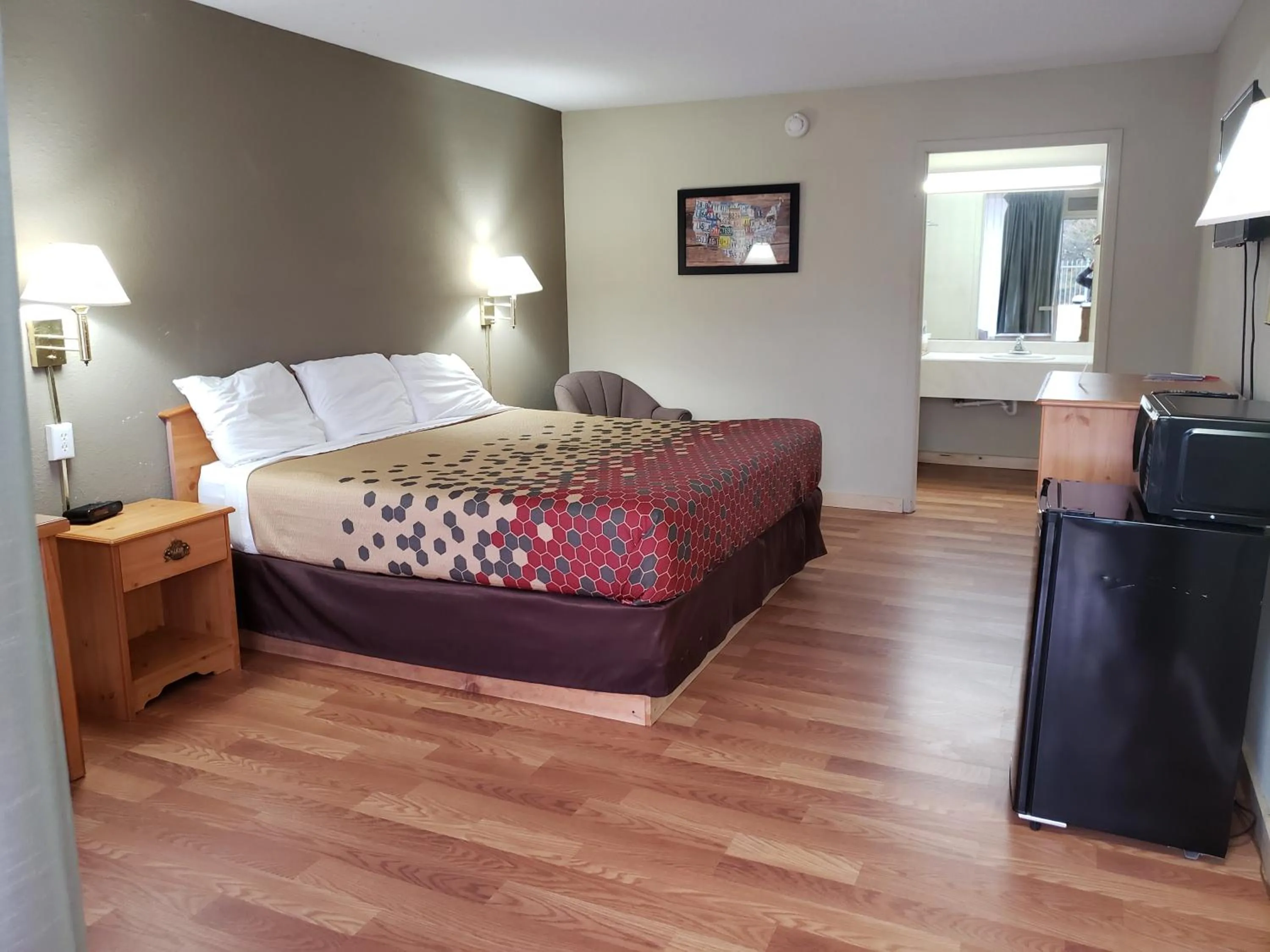 Bedroom, Bed in Mountain Home Inn