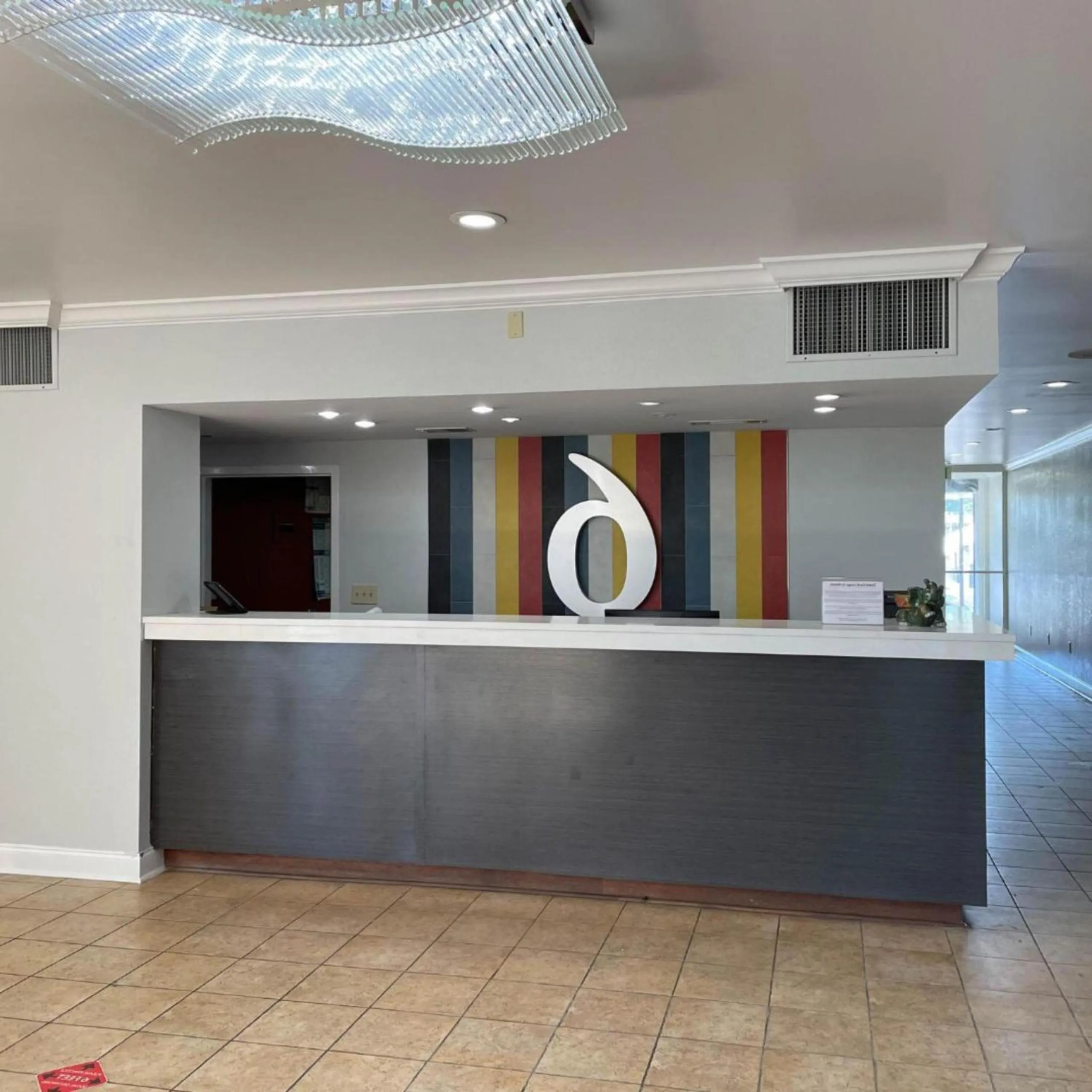 Facade/entrance in Motel 6 Opelika AL