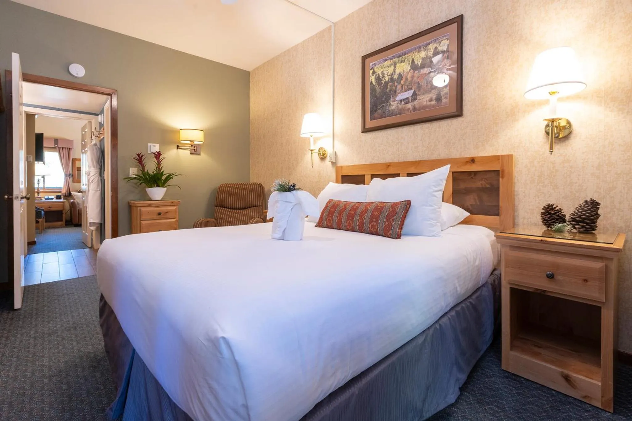 Bedroom, Bed in Olympic Village Inn Olympic Valley