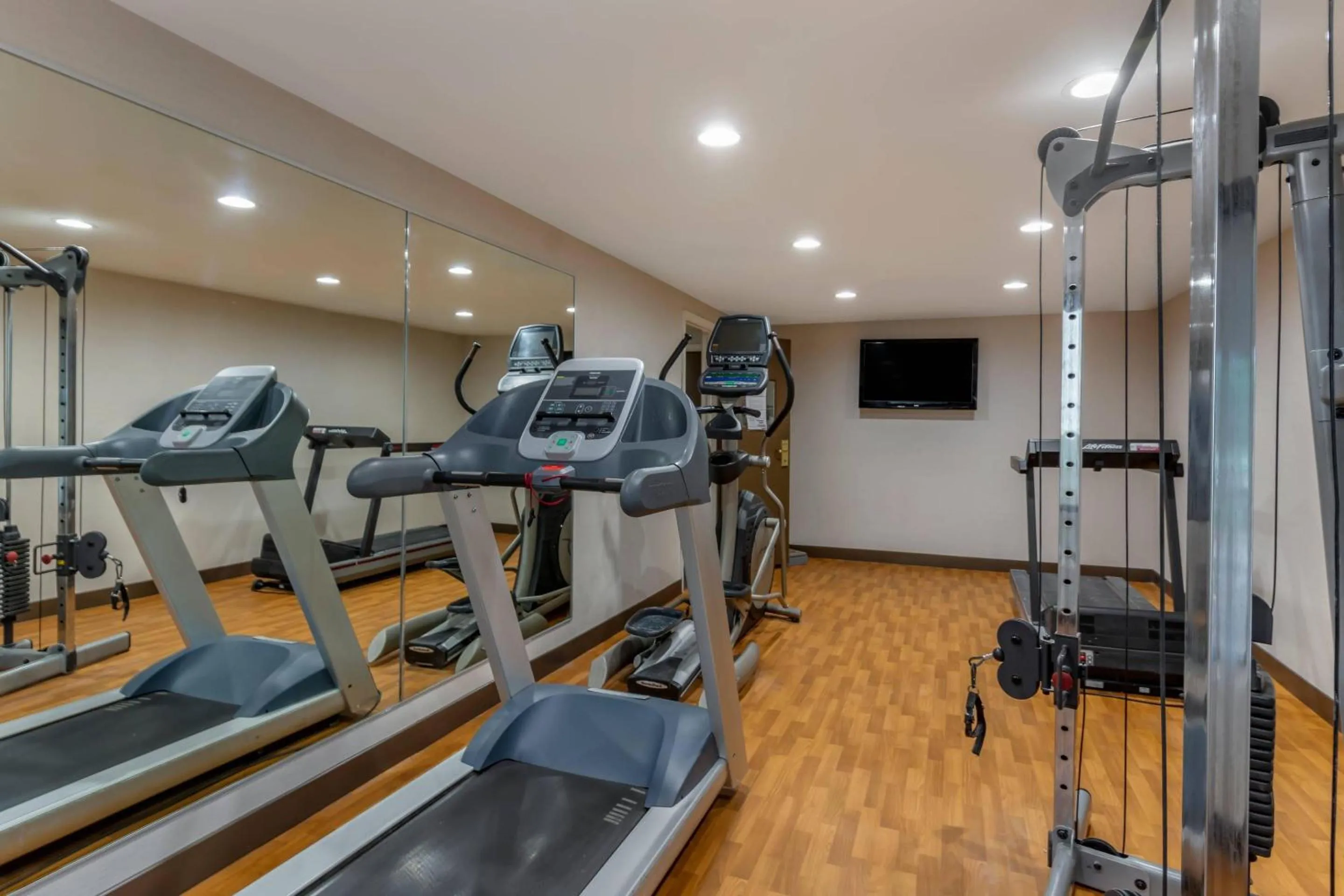 Fitness centre/facilities in Comfort Inn Petersburg Fort Lee Area