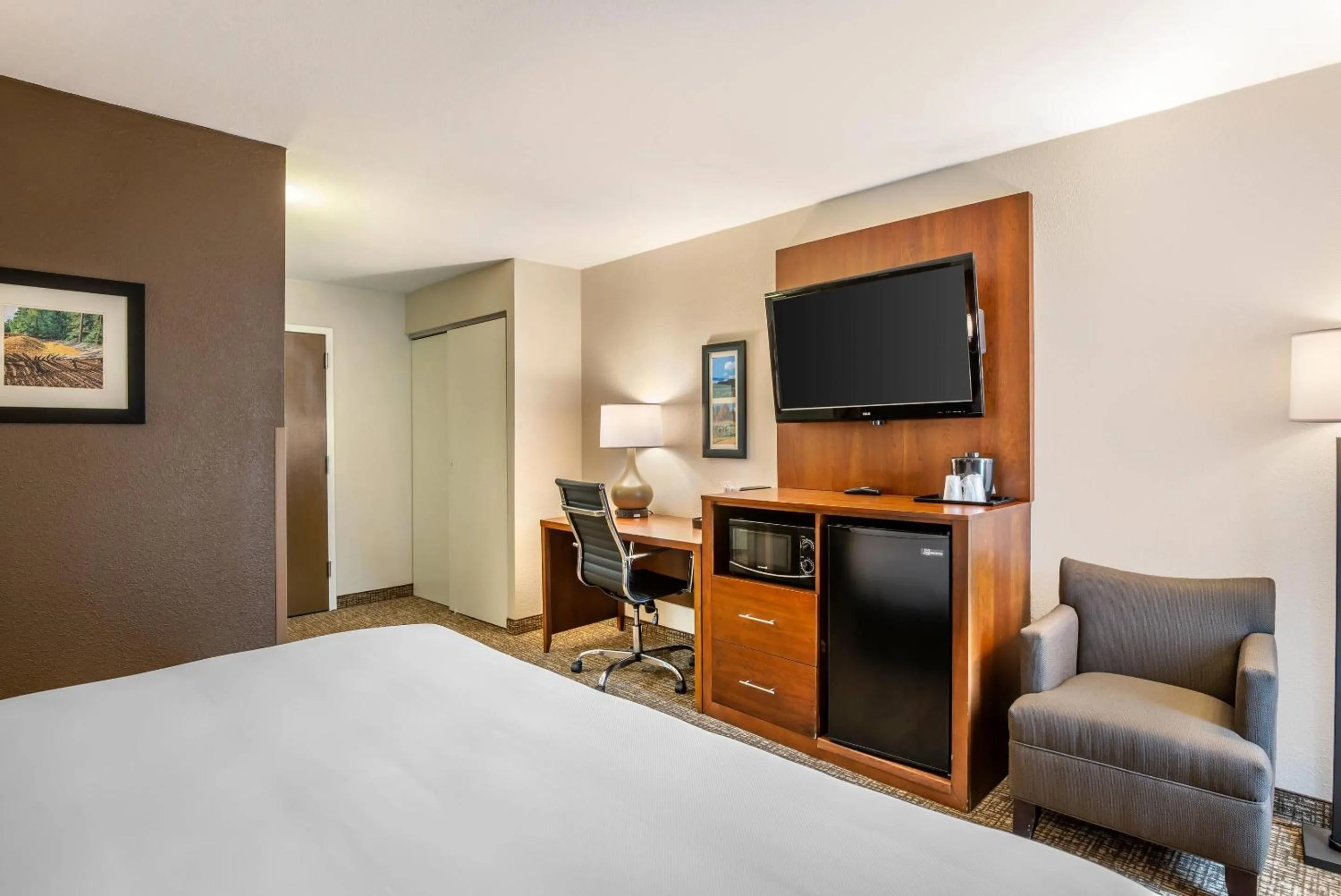 Bedroom, Bed in Comfort Inn Petersburg Fort Lee Area