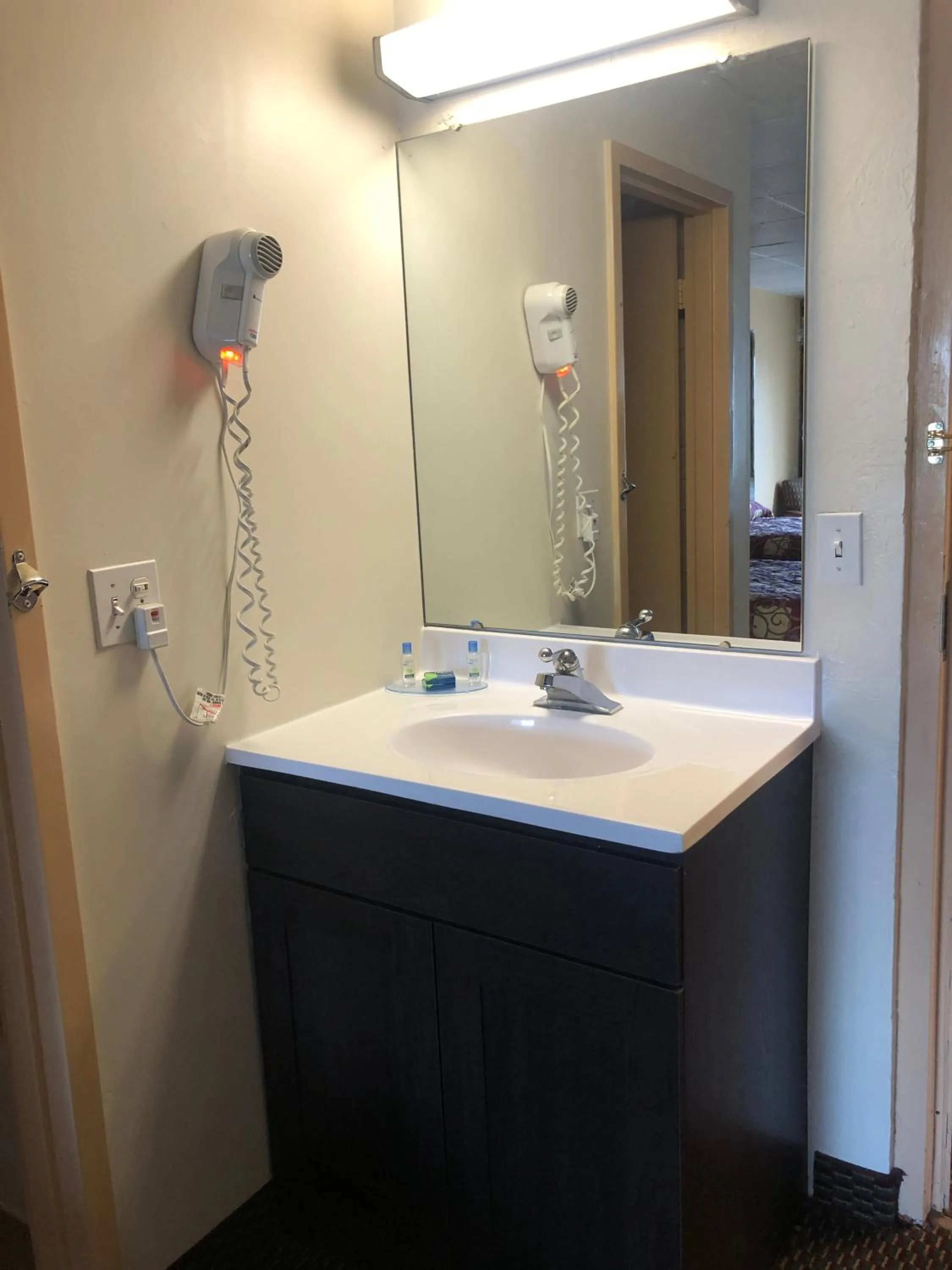 Bathroom in Wolf Inn Hotel