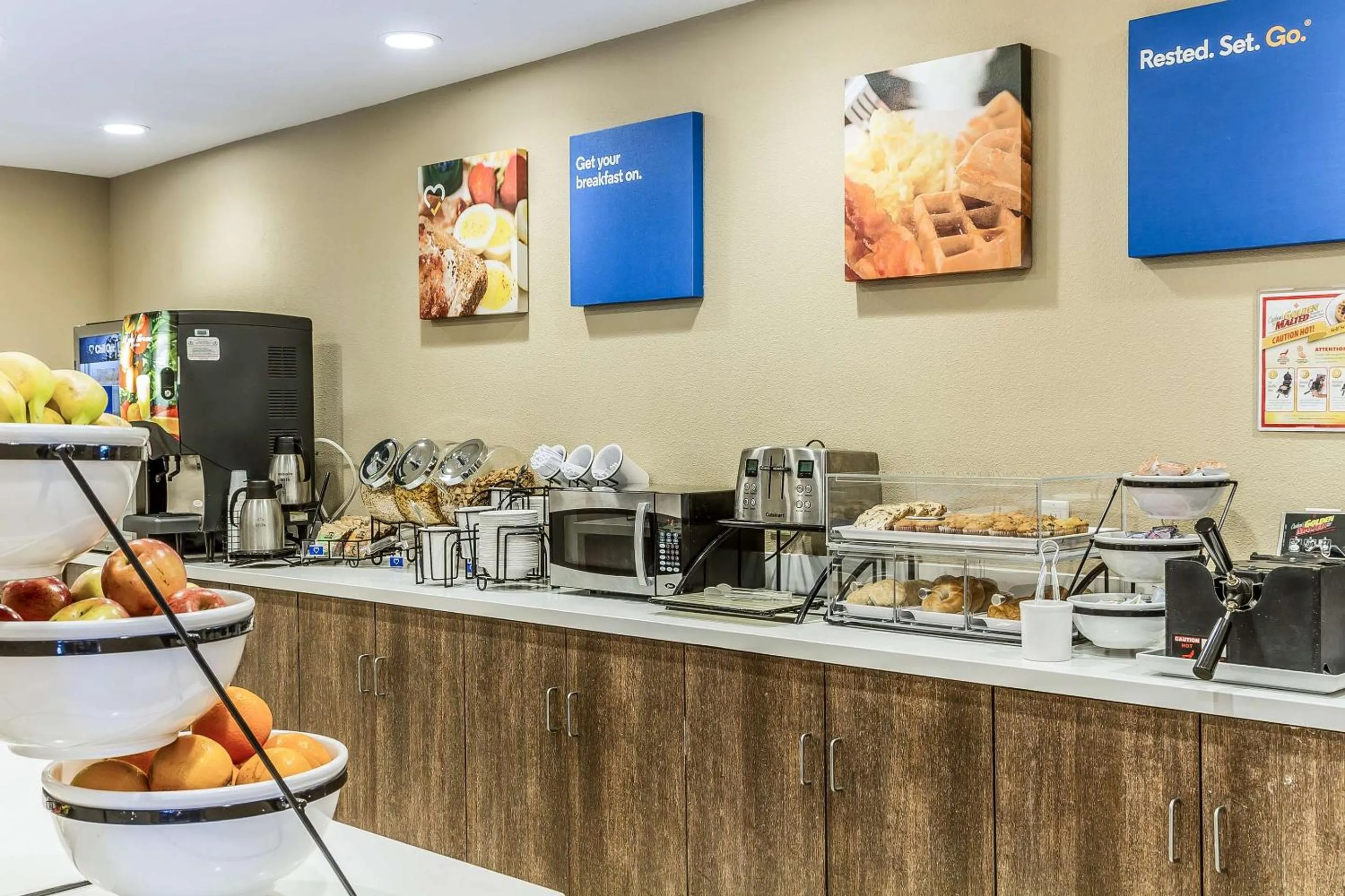 Breakfast in Comfort Inn