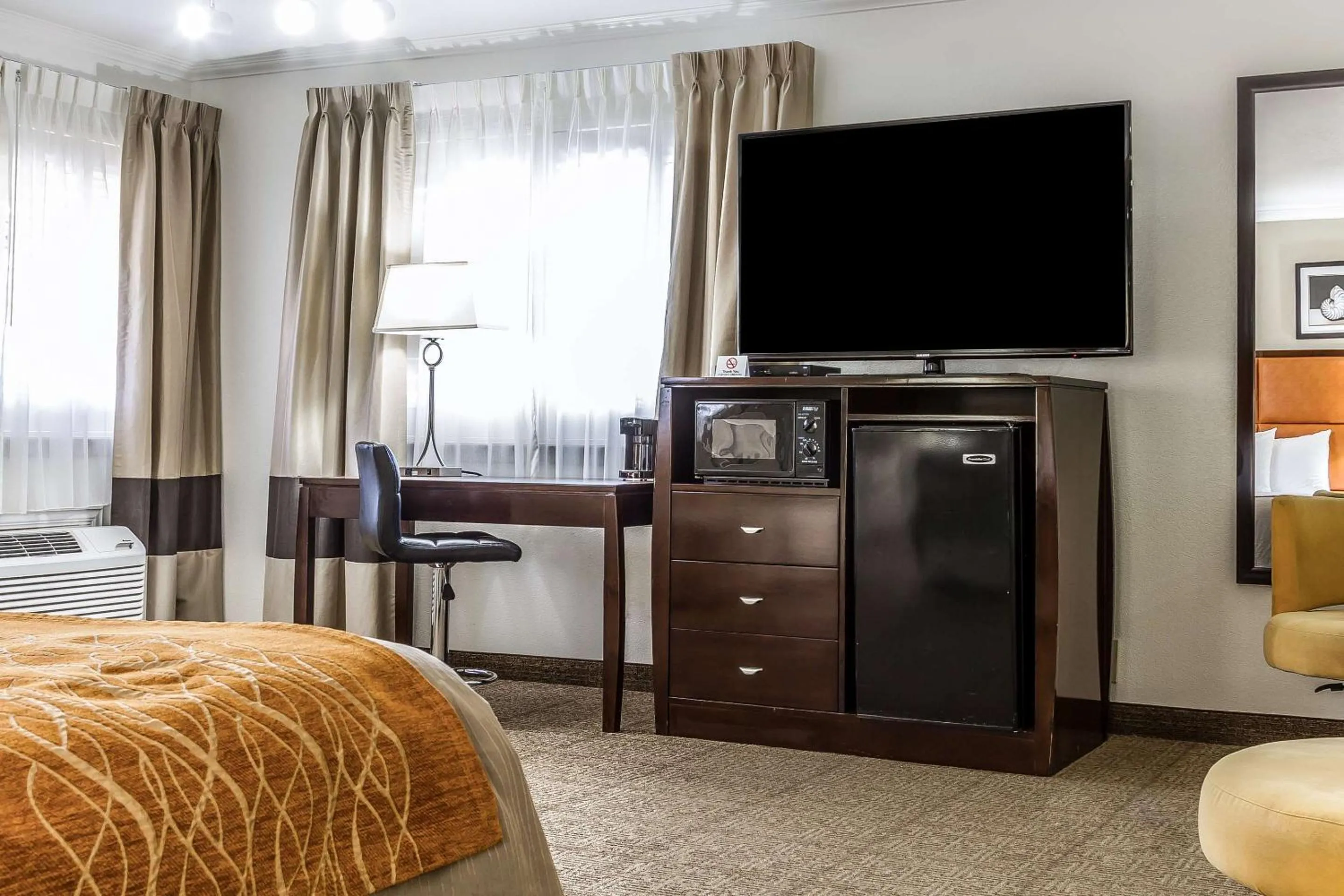 Bedroom, Bed in Comfort Inn