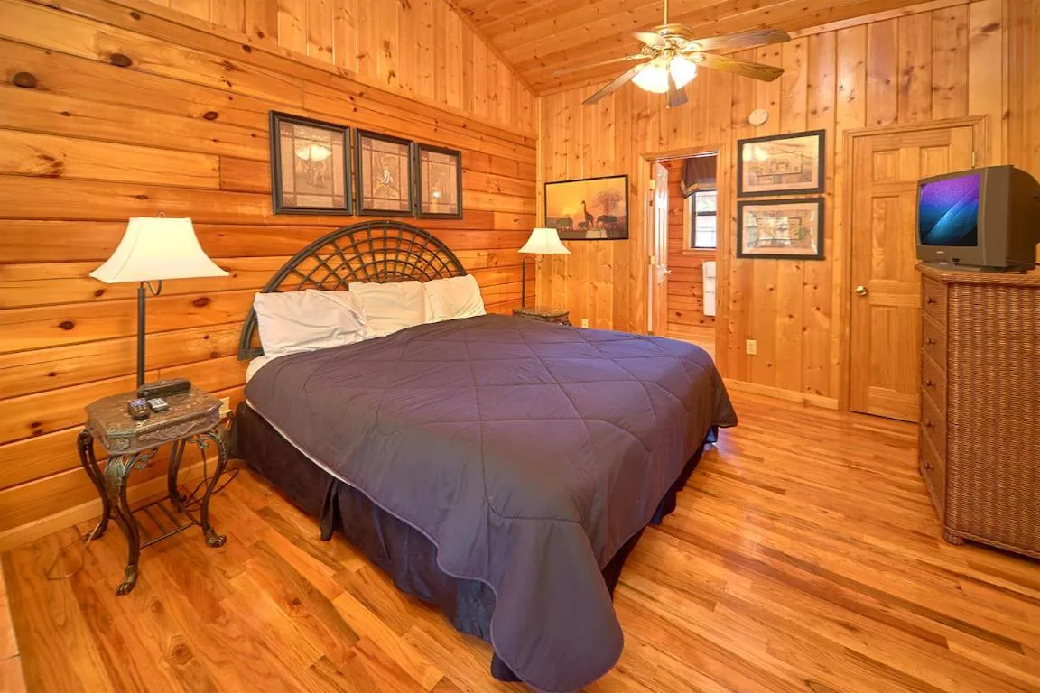Bedroom, Bed in African Safari