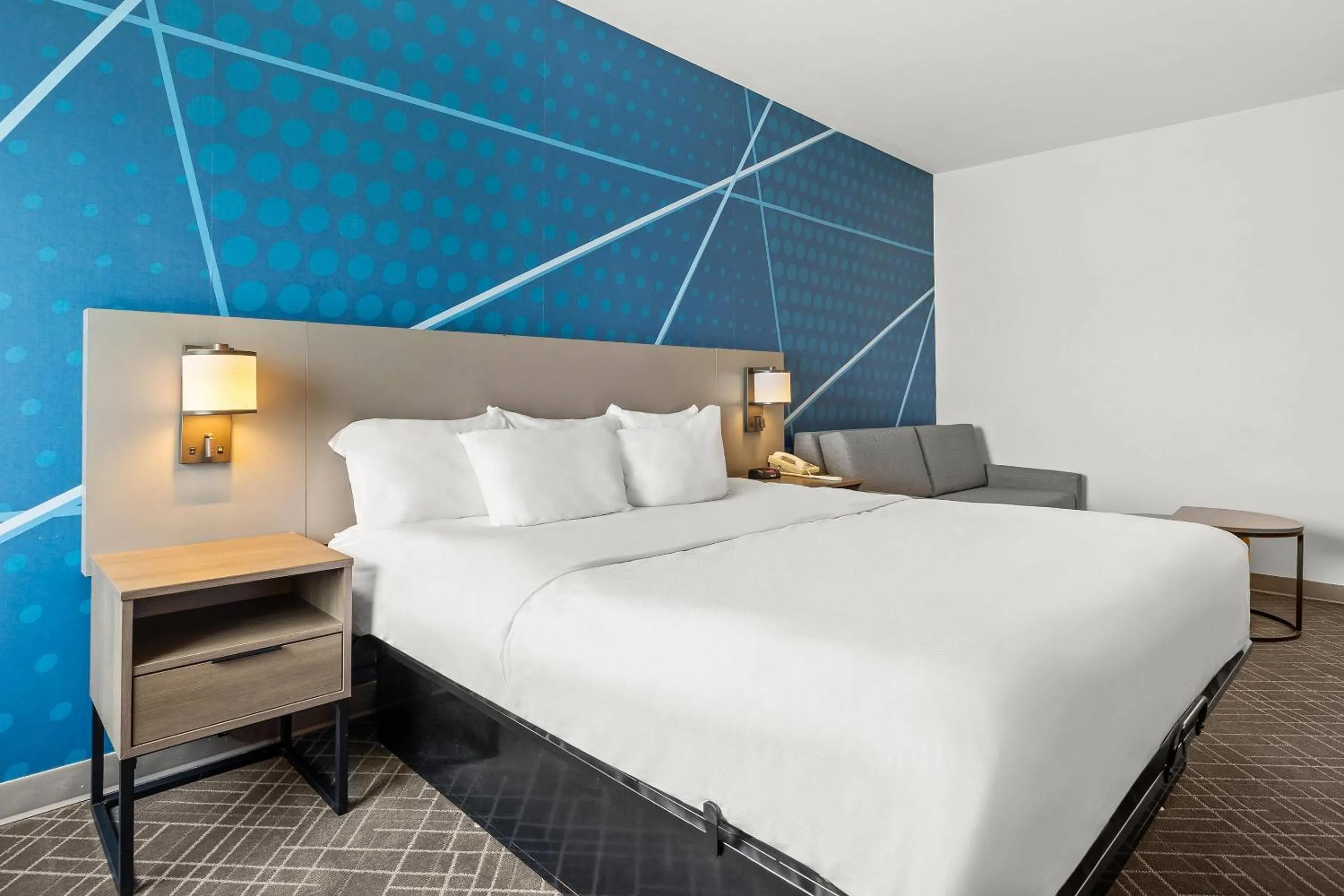 Bedroom, Bed in Comfort Inn Willow Springs US 60 and US 63