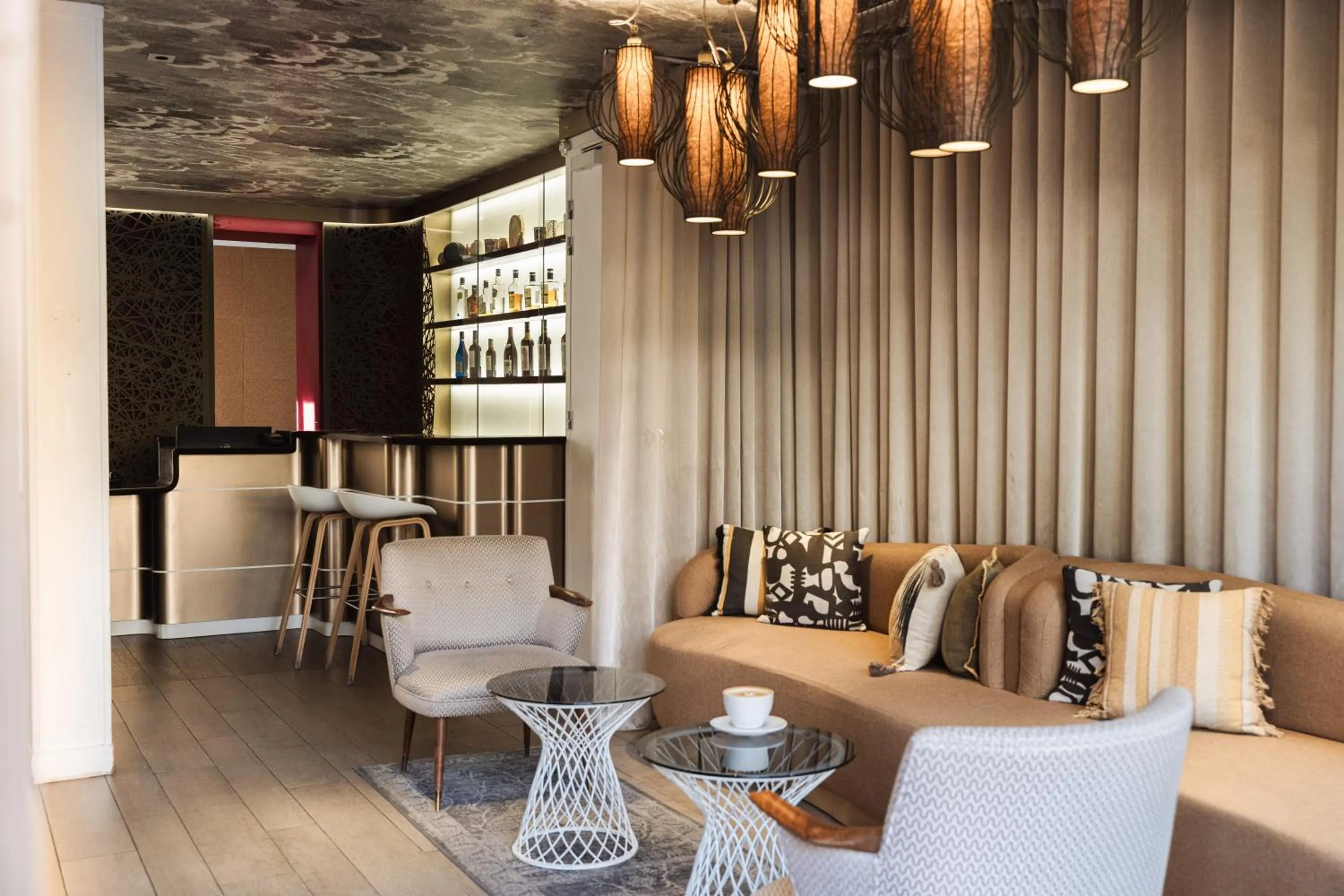 Seating area in Hôtel Eiffel Segur