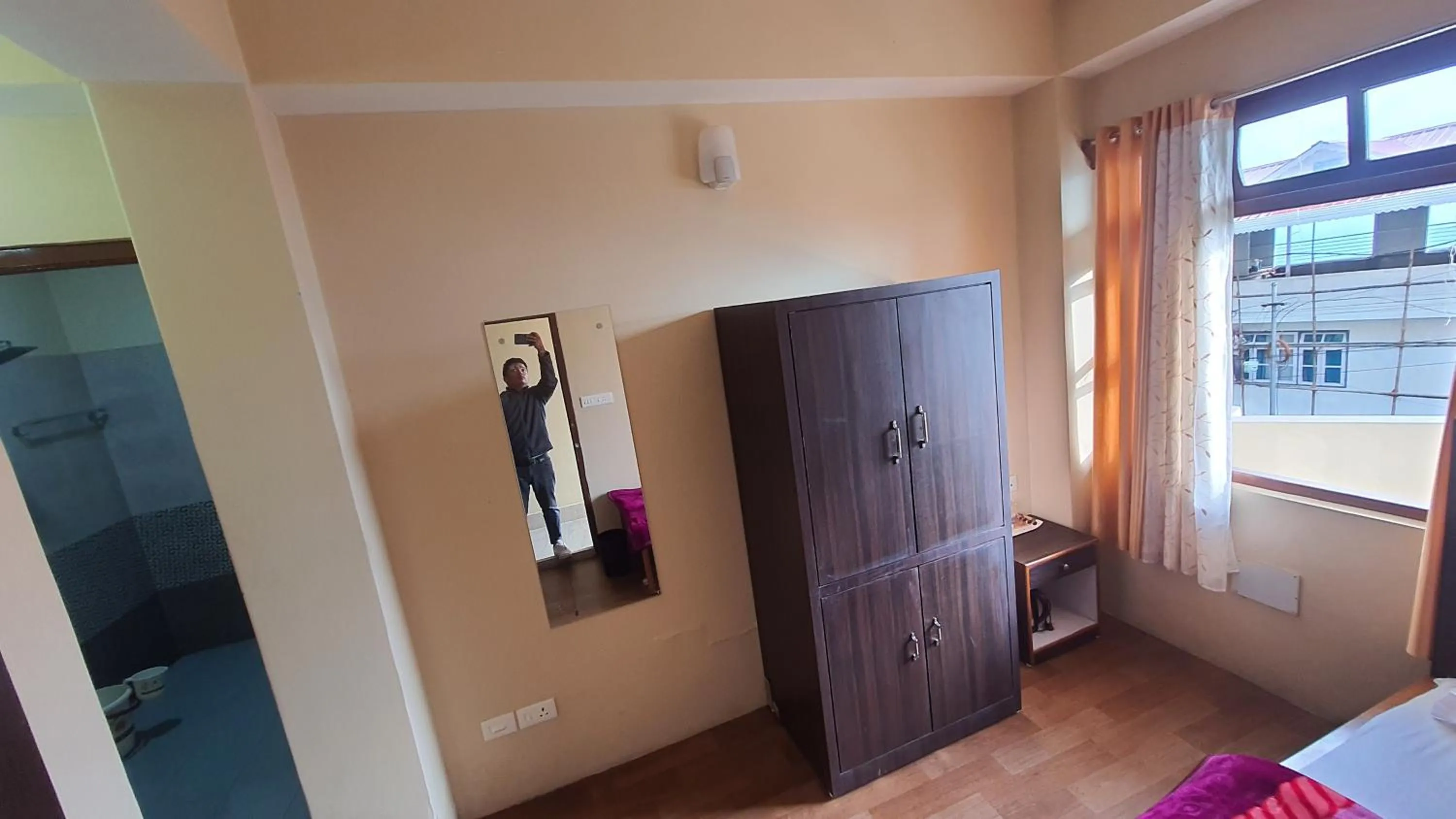 Photo of the whole room, Bed in Great Eastern Valley Residency