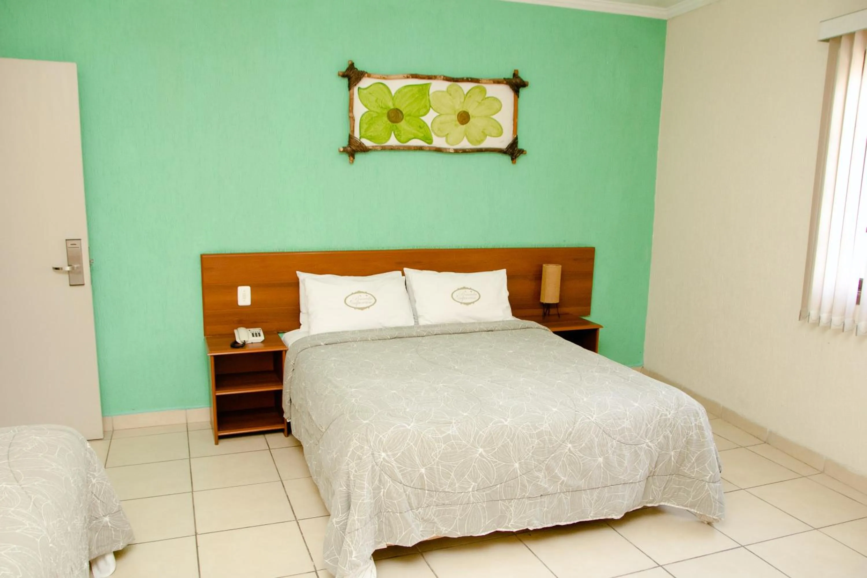 Bedroom, Bed in Hotel Valparaíso - Metrô Paraíso e 800m da Av Paulista