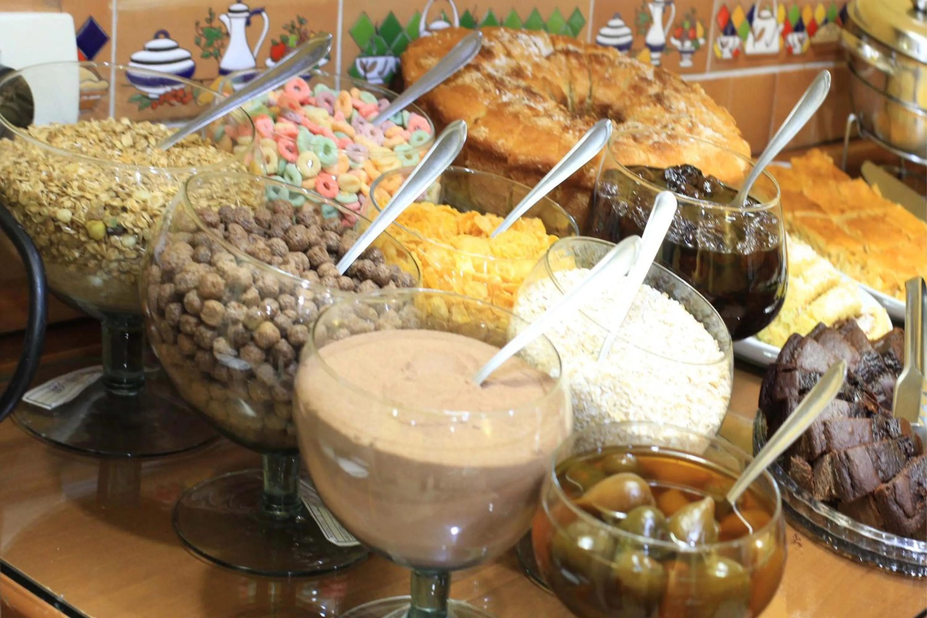 Continental breakfast in Hotel Valparaíso - Metrô Paraíso e 800m da Av Paulista