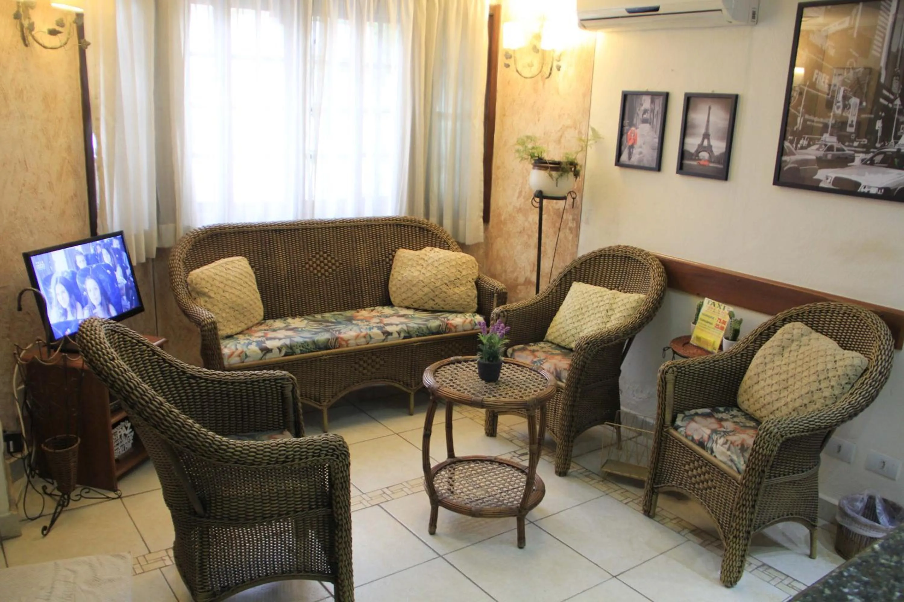 Decorative detail in Hotel Valparaíso - Metrô Paraíso e 800m da Av Paulista