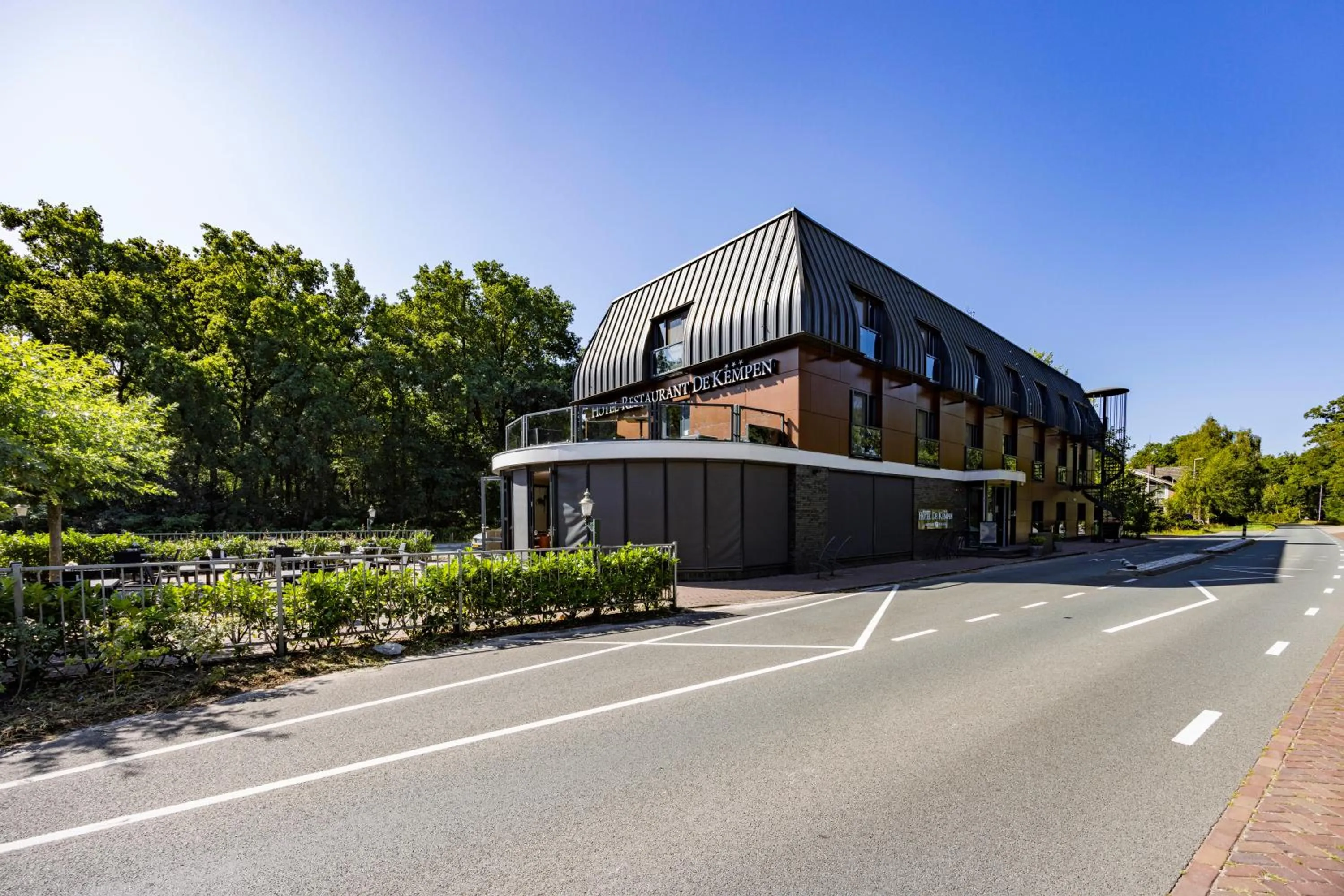 Property building in Fletcher Hotel-Restaurant De Kempen