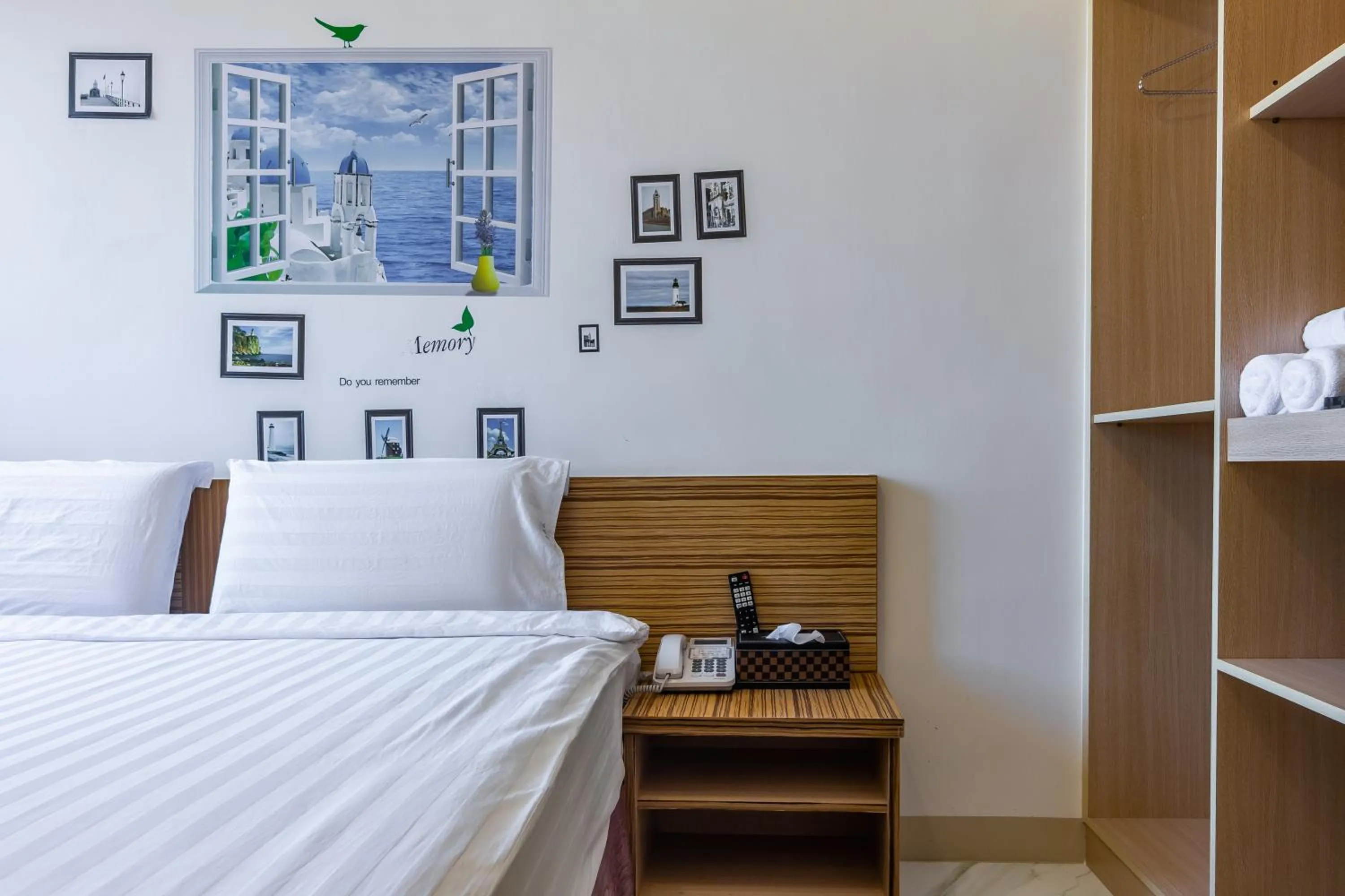 Decorative detail, Bed in Starry Home