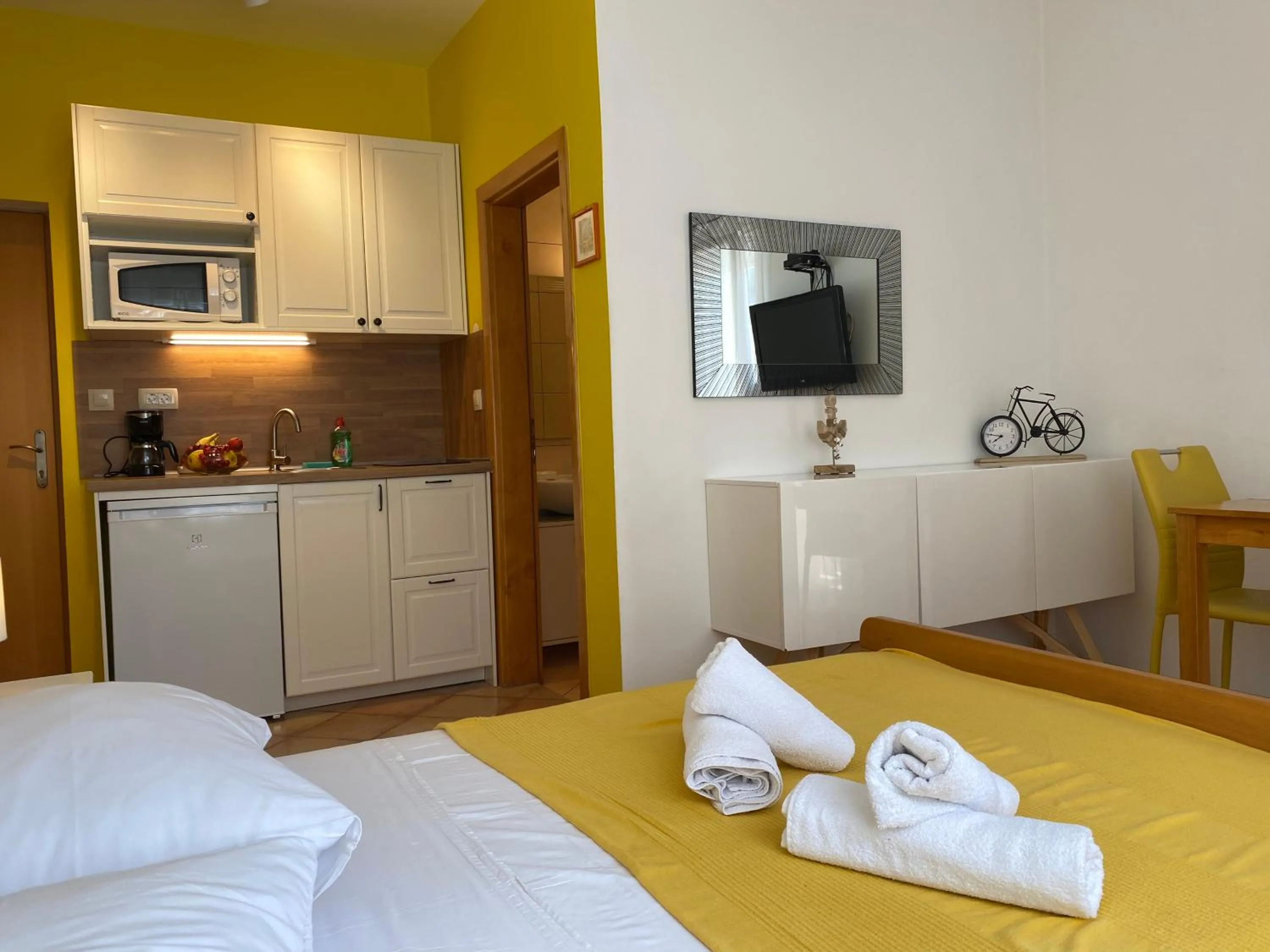 Studio with Terrace in Apartments A&A