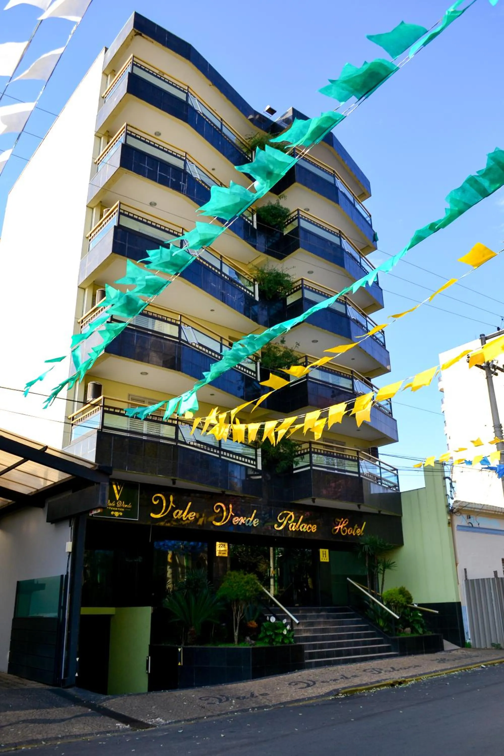 Facade/entrance in Vale Verde Palace Hotel