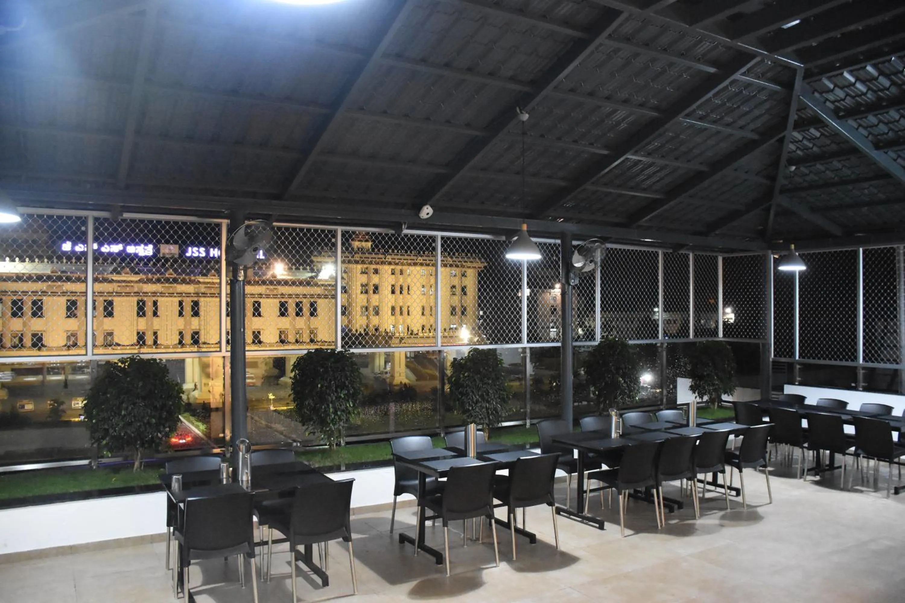 Breakfast in Heritage Inn