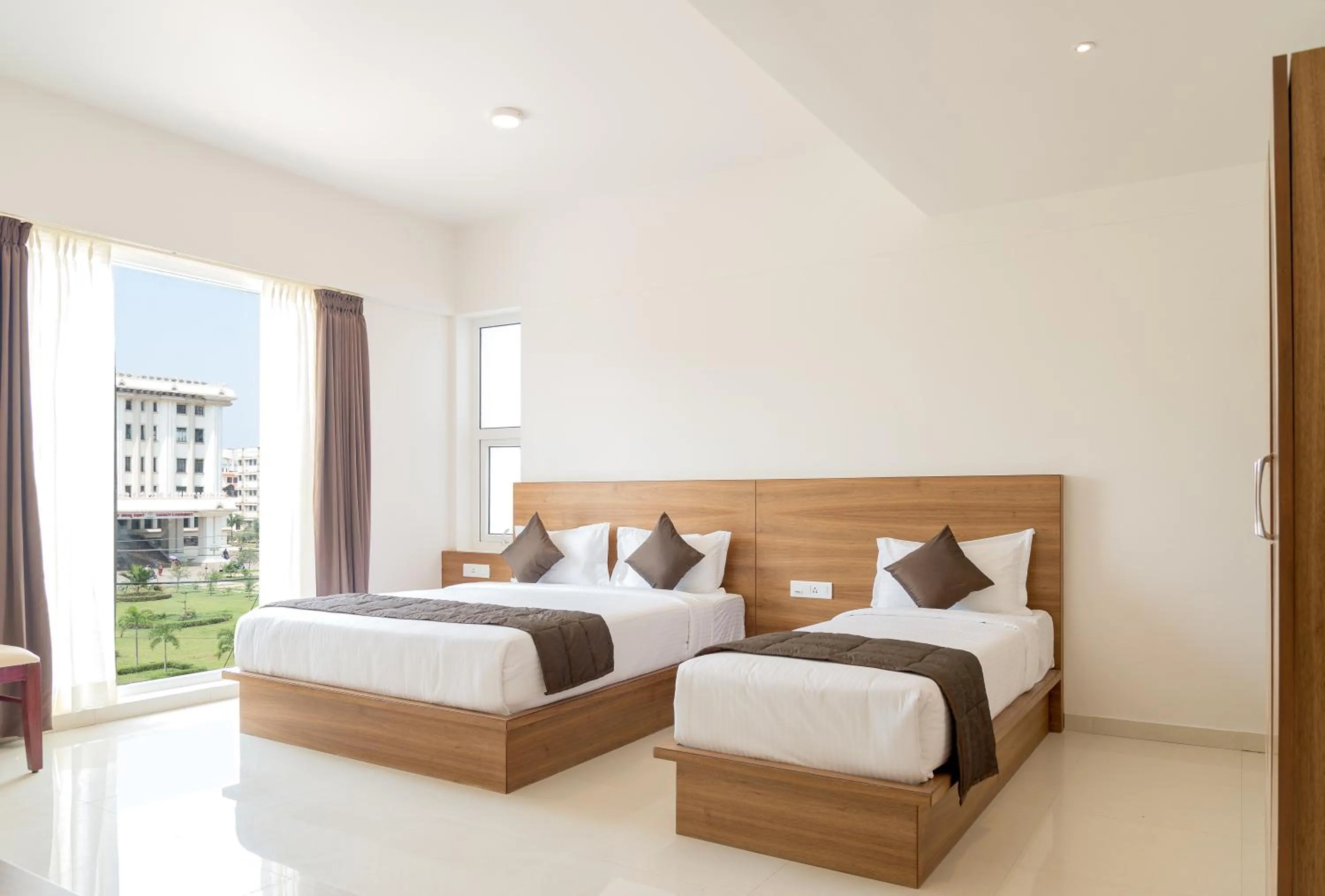 Suite in Heritage Inn