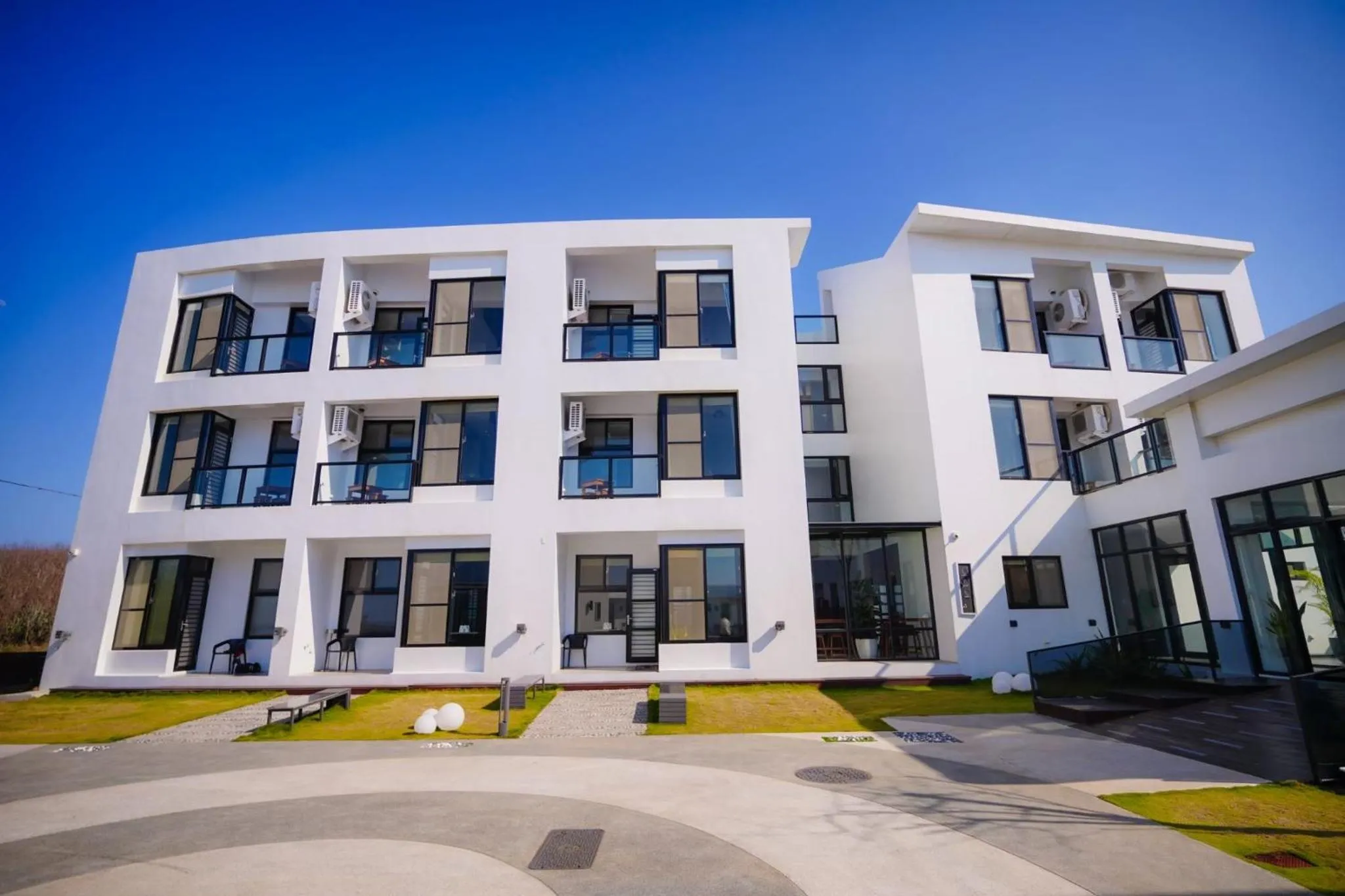 Property building in SH Villa