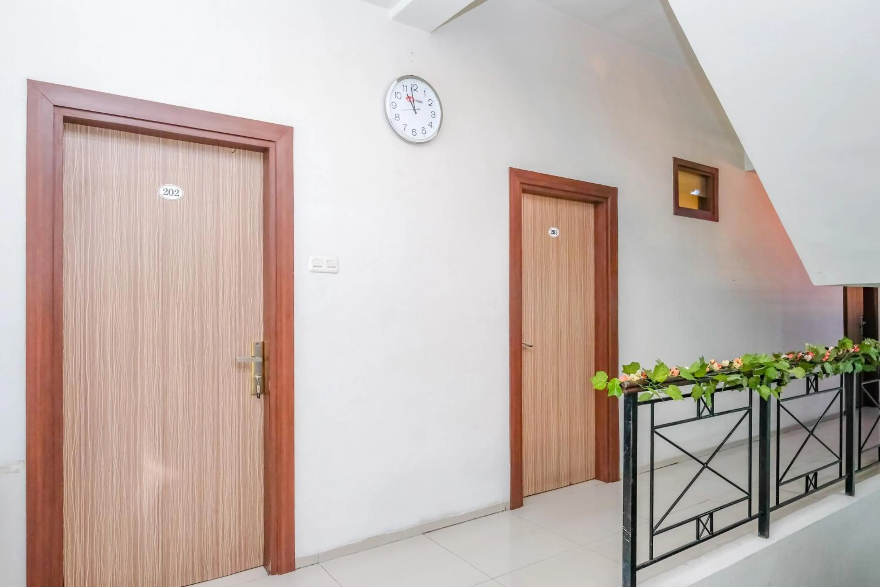 Property building in RedDoorz @ Panglima Sudirman