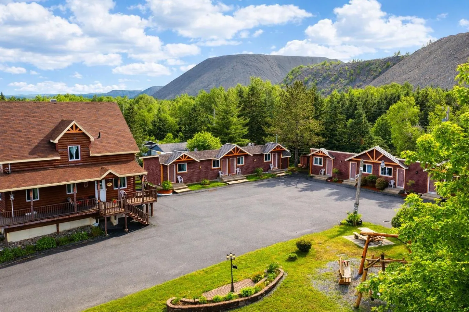 Property building in Motel Au Vieux Frontenac
