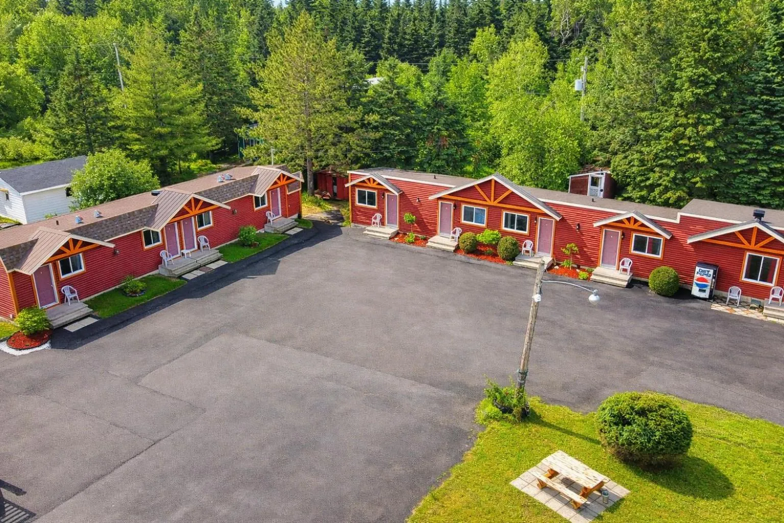 Property building in Motel Au Vieux Frontenac